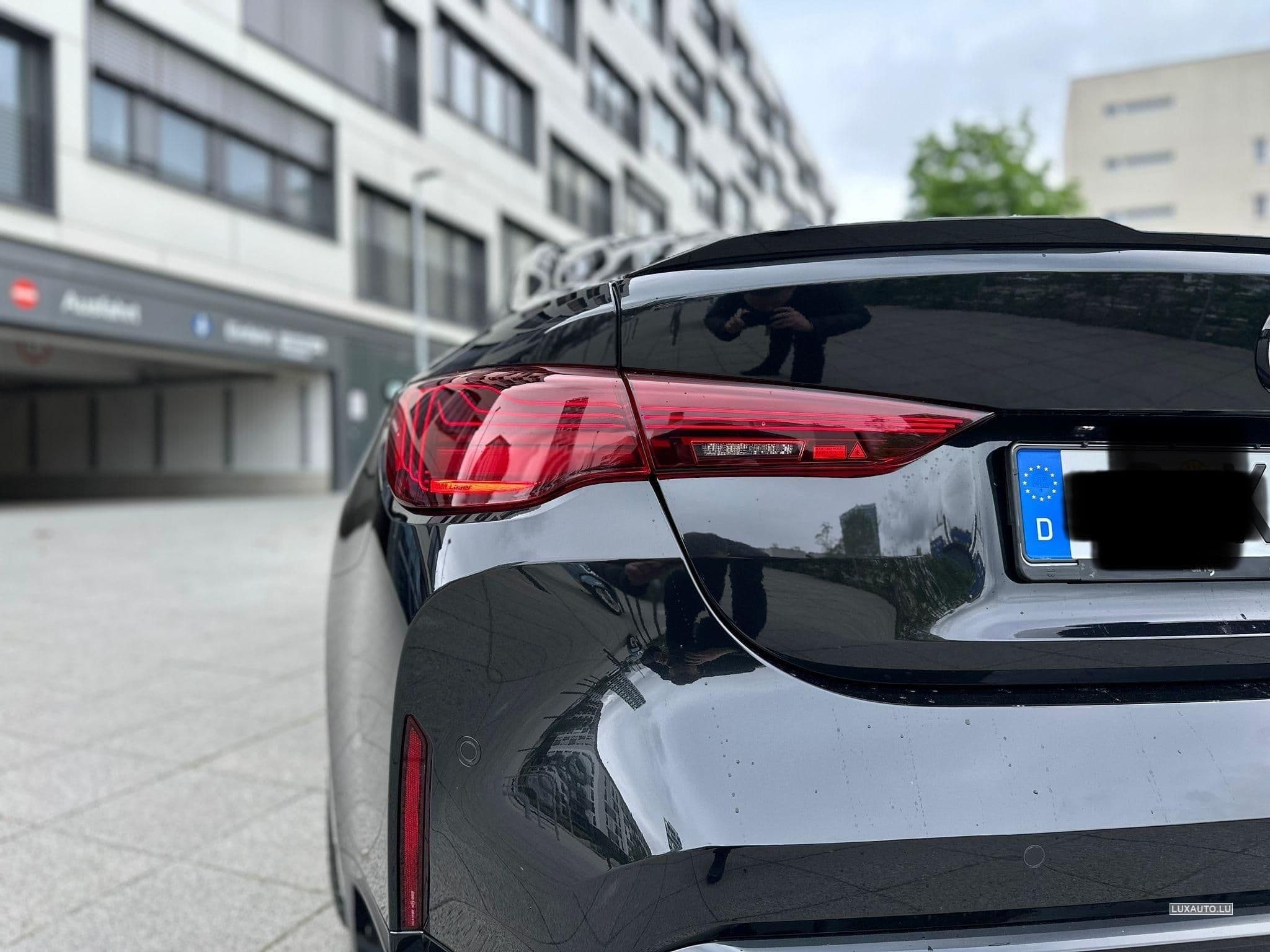 BMW M4 Competition Coupe mit M xDrive FACELIFT 2024 (2024) - Photo 8