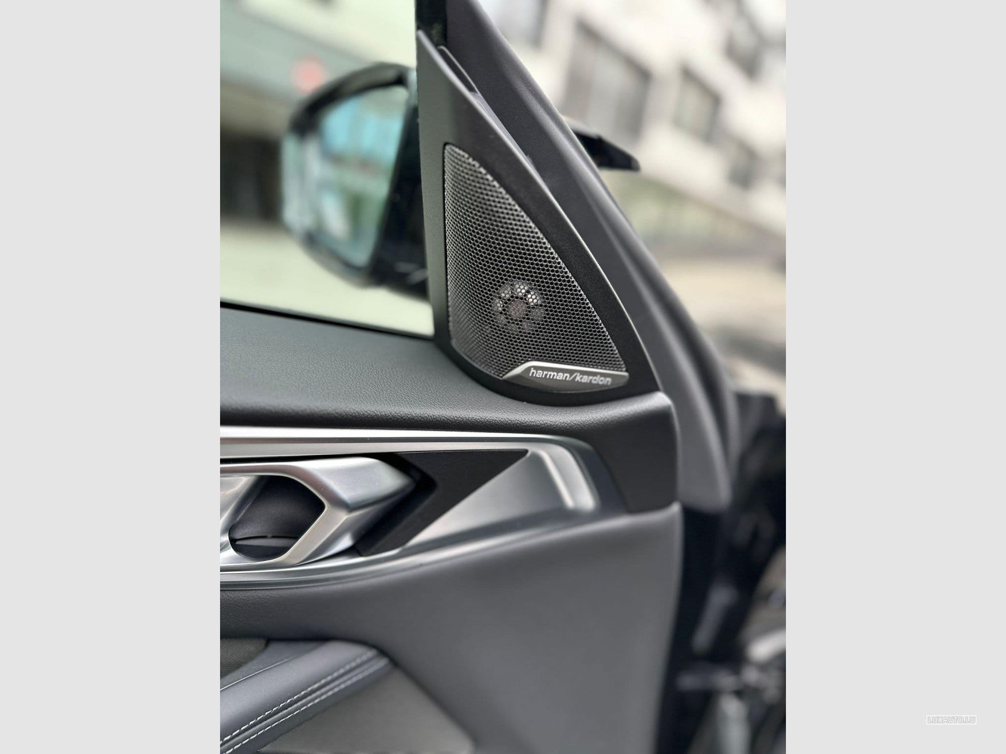 BMW M4 Competition Coupe mit M xDrive FACELIFT 2024 (2024) - Photo 9