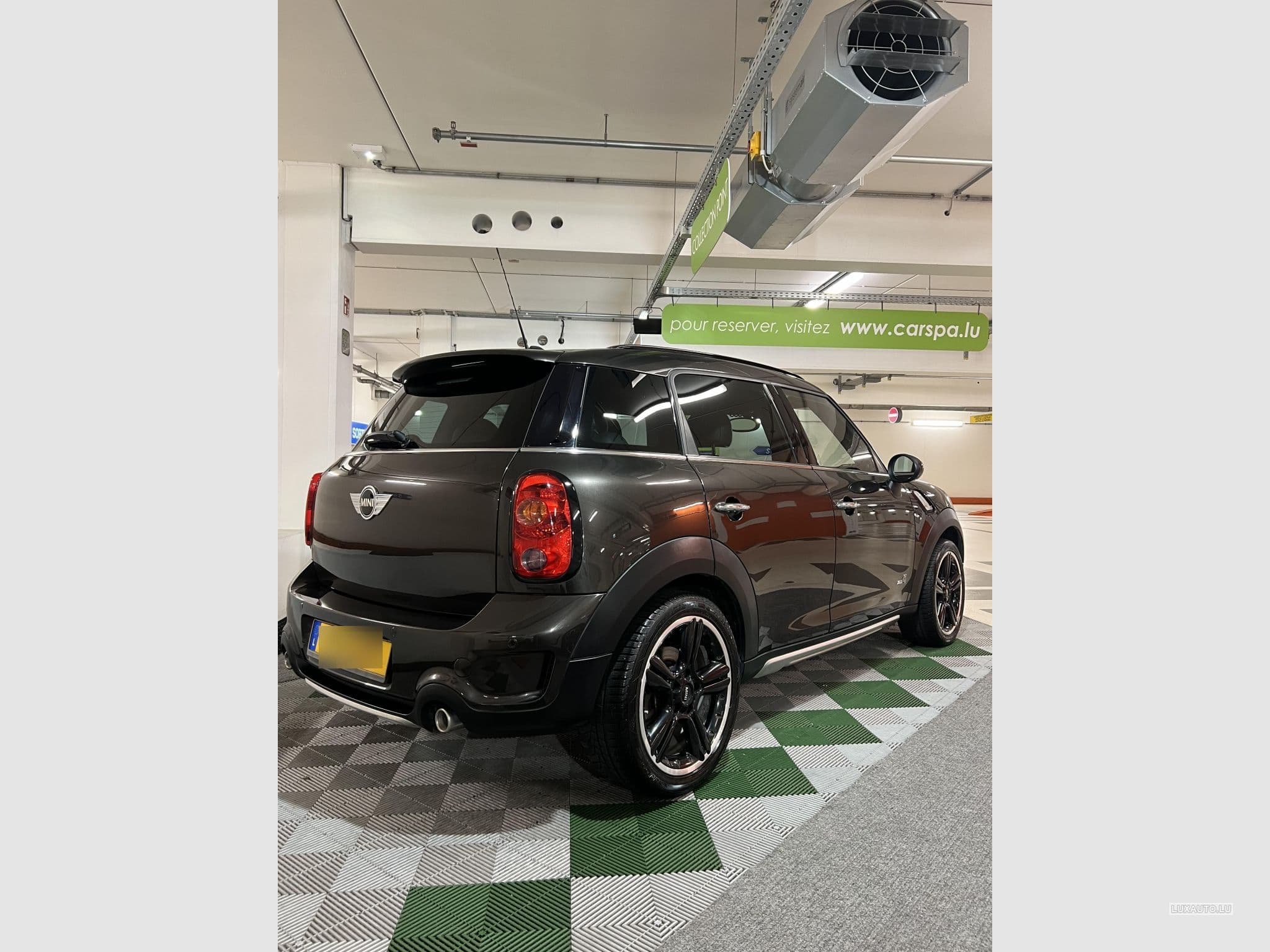 Mini Countryman COOPER SD 190 ALL4 (2016) - Photo 3