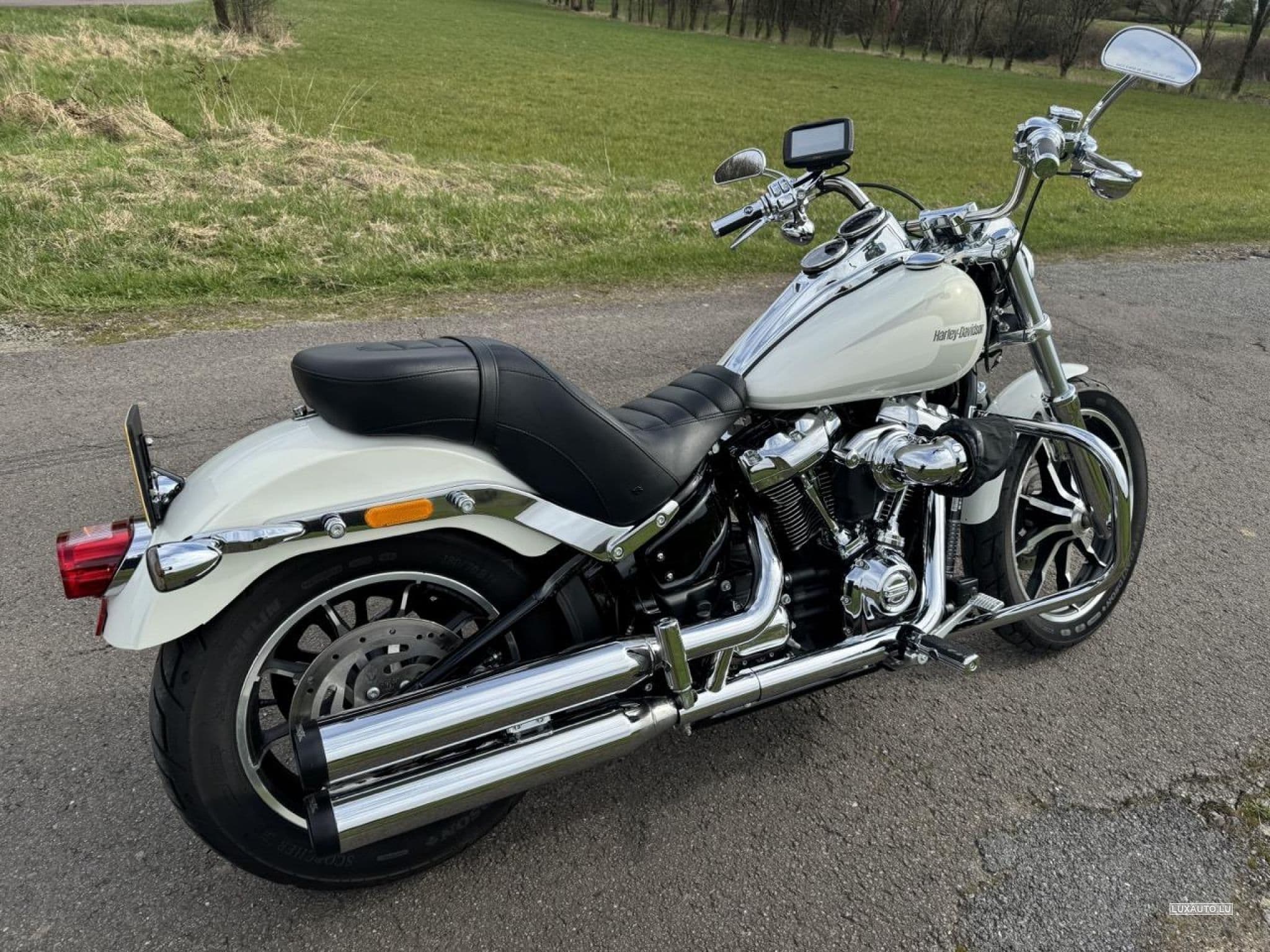 Harley-Davidson Low Rider FXLR - 1 propriétaire - Full Chrome - Full option (2018) - Photo 2