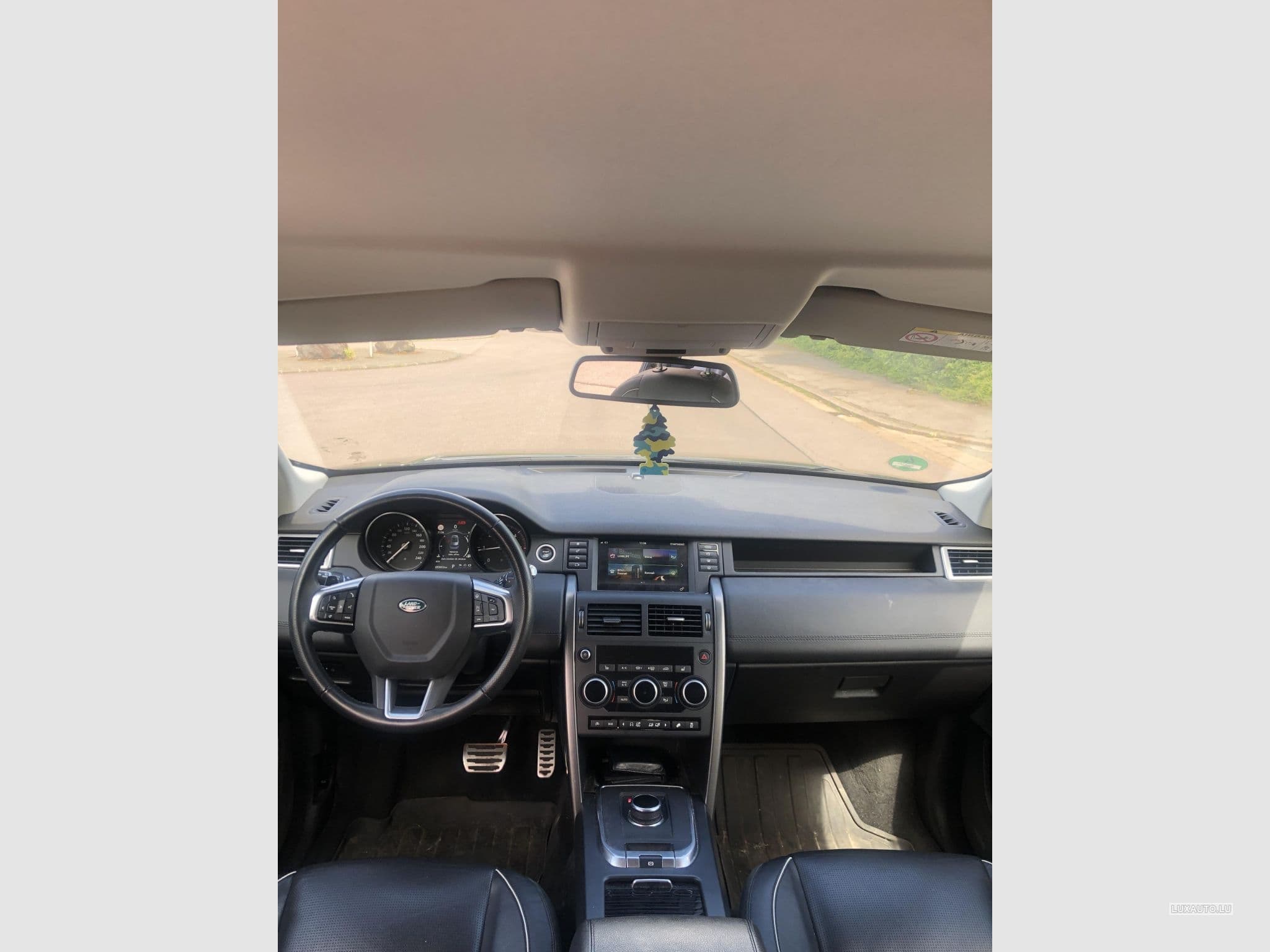 Land-Rover Discovery Sport SE (2018) - Photo 4
