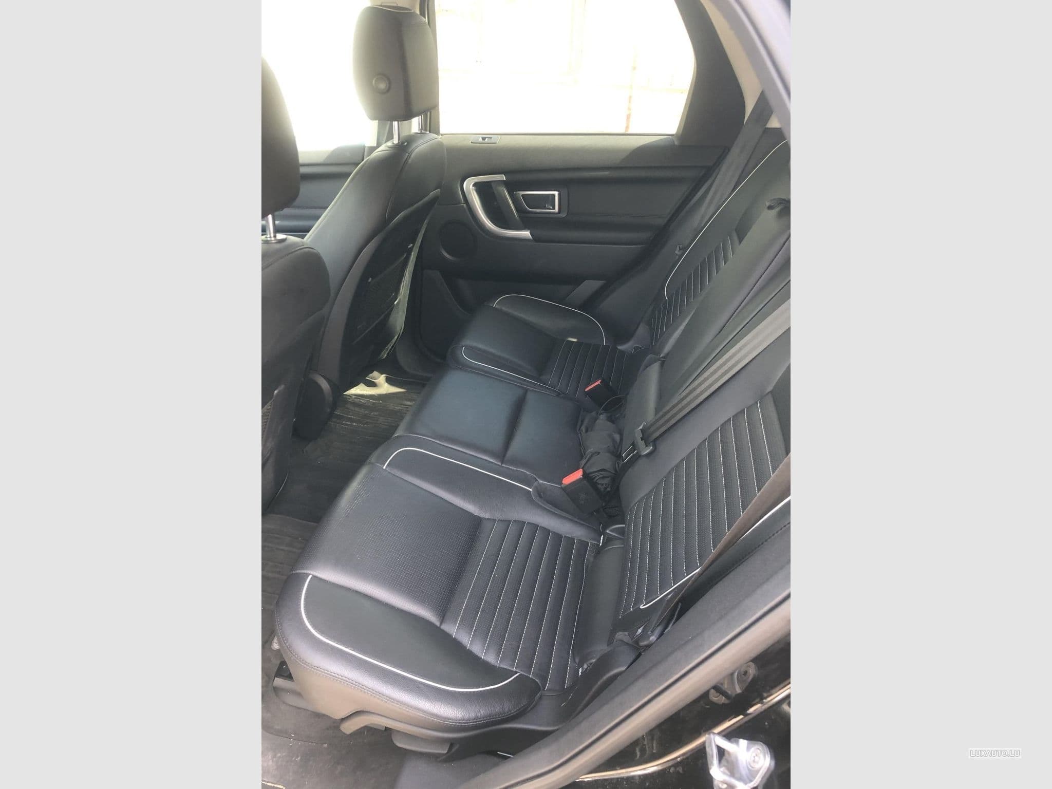 Land-Rover Discovery Sport SE (2018) - Photo 6