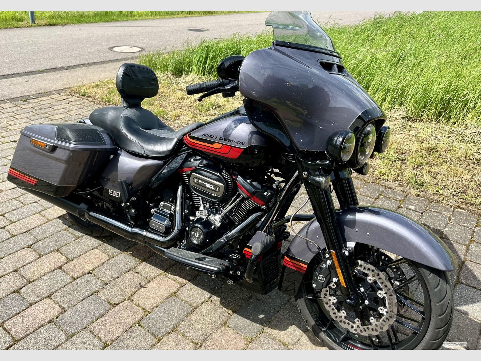 Harley-Davidson CVO Street Glide 117 cui (2020) - Photo 1