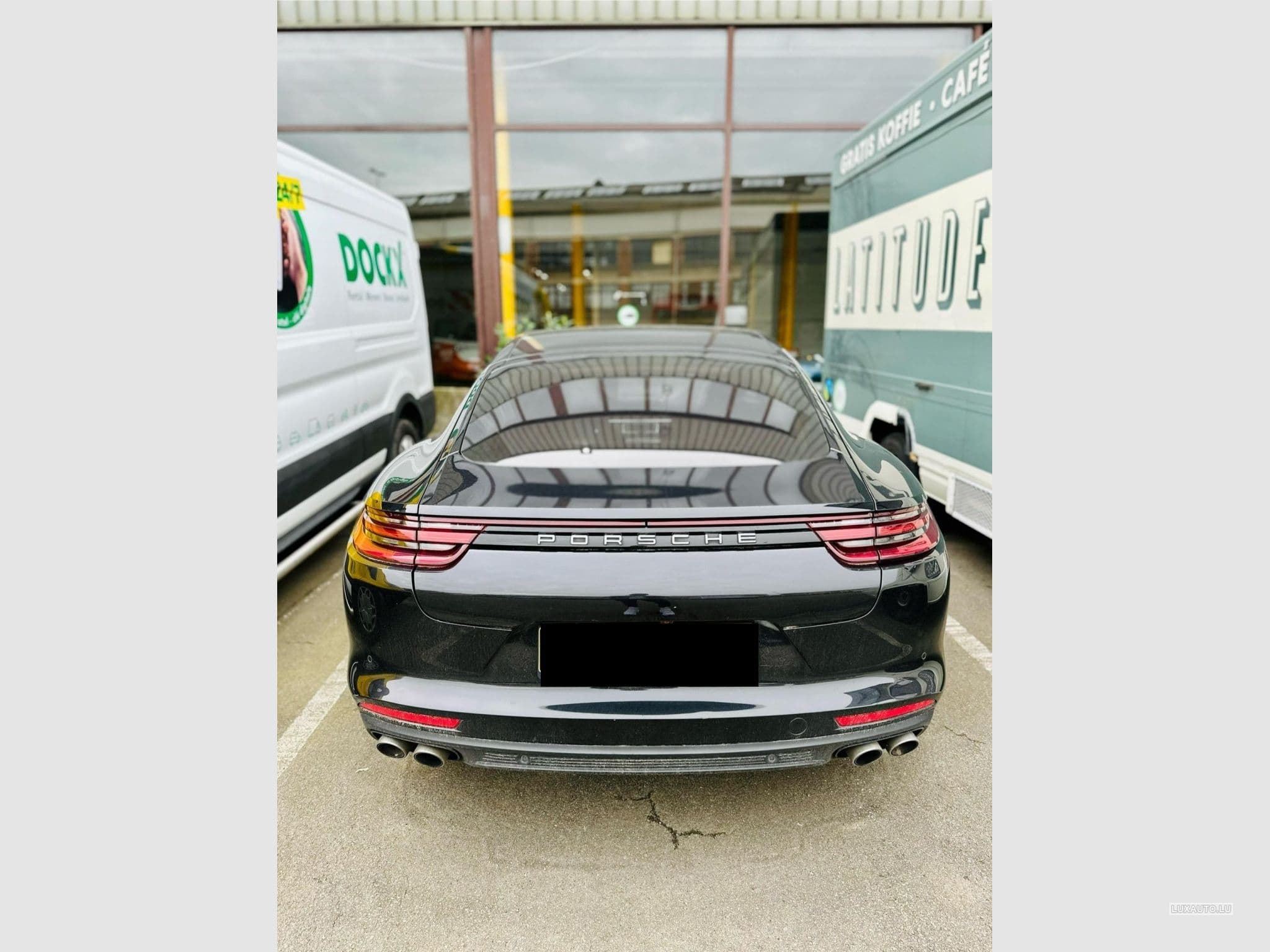 Porsche Panamera Panamera 4S (2016) - Photo 4