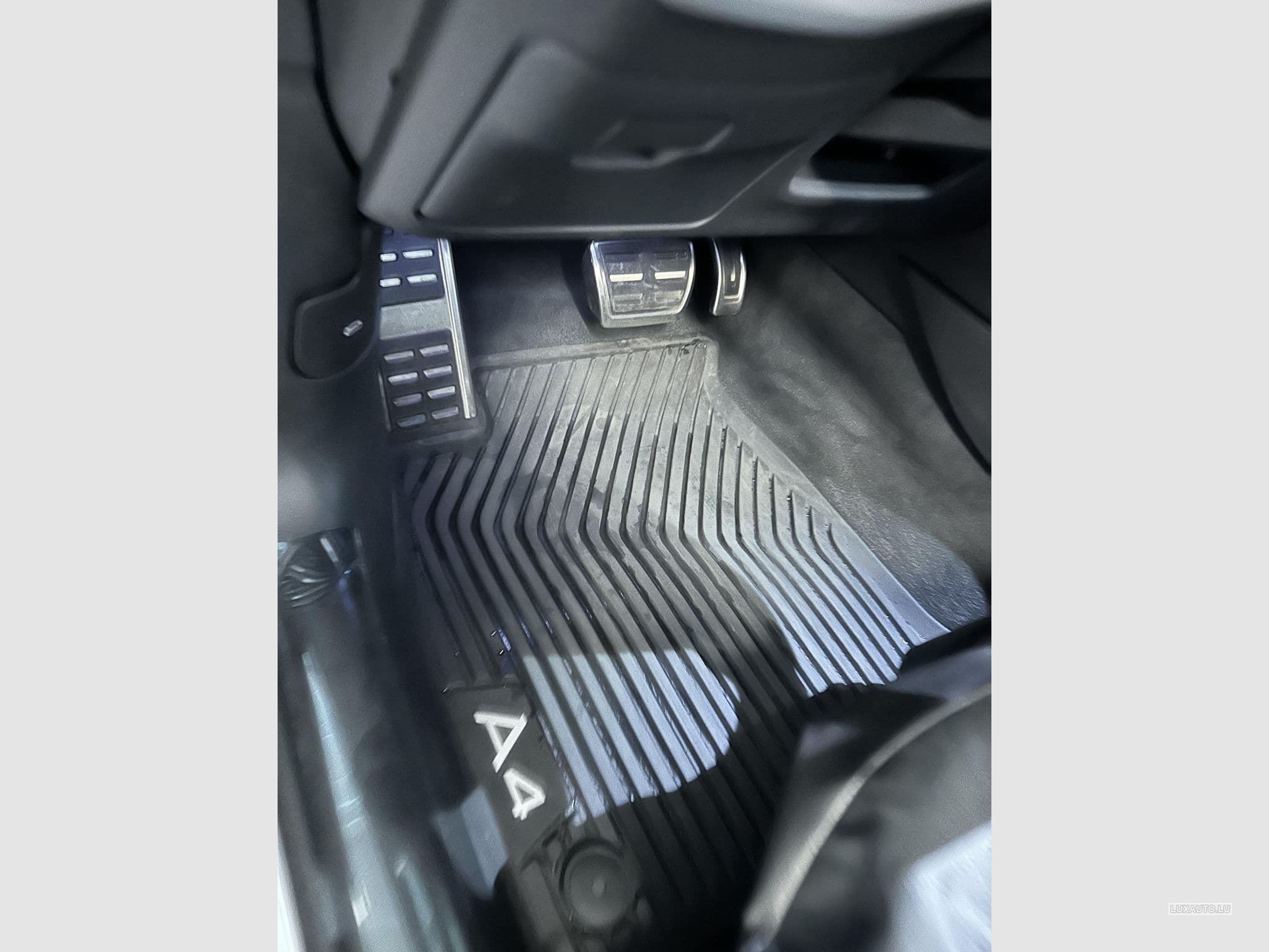 Audi A4 S Line (2022) - Photo 11