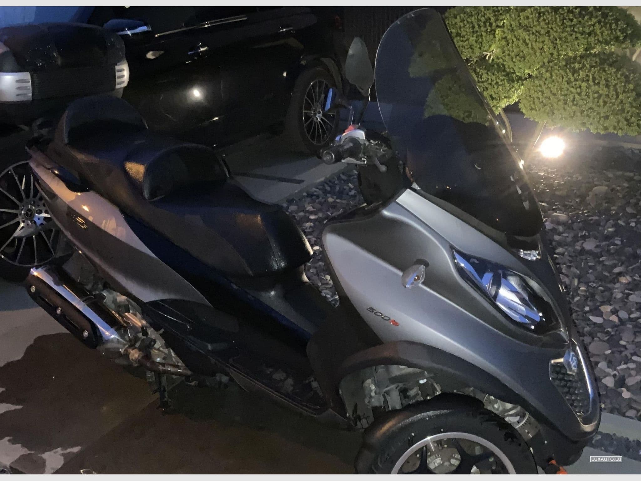 Piaggio MP3 MP3 LT 500ie Sport ABS ASR with matching top box / helmet bo (2016) - Photo 2