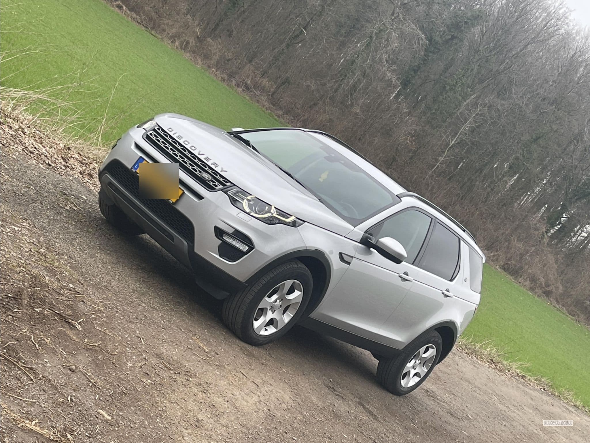 Land-Rover Discovery Sport (2017) - Photo 2