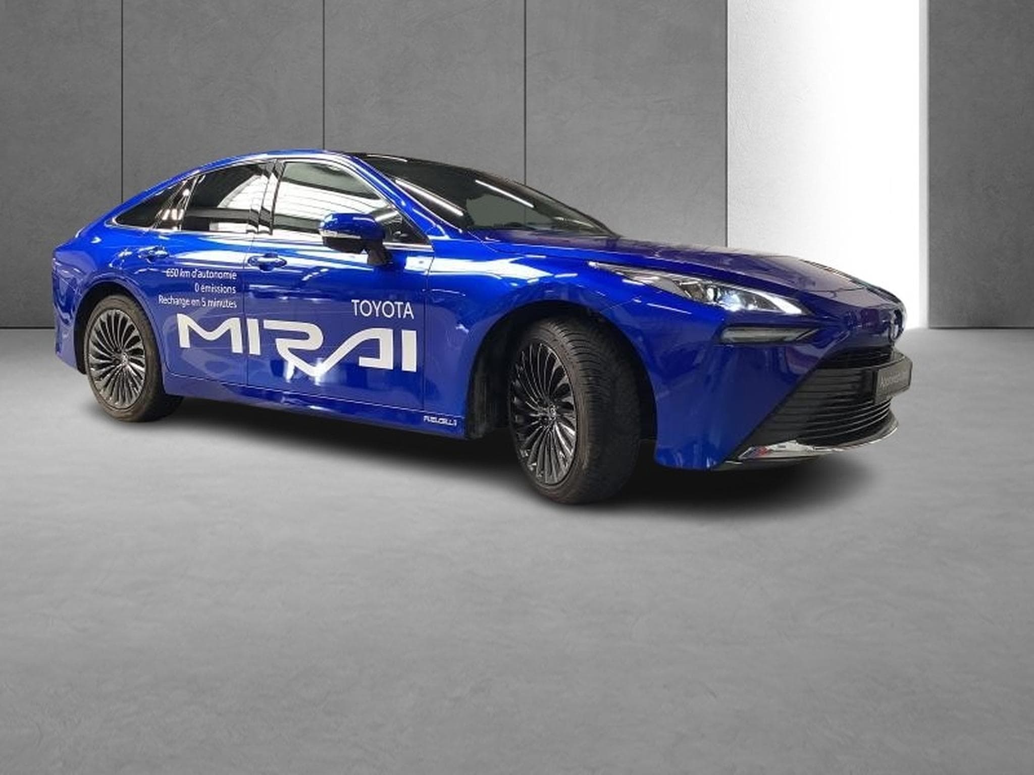 Toyota Mirai Executive (2022) - Photo 2