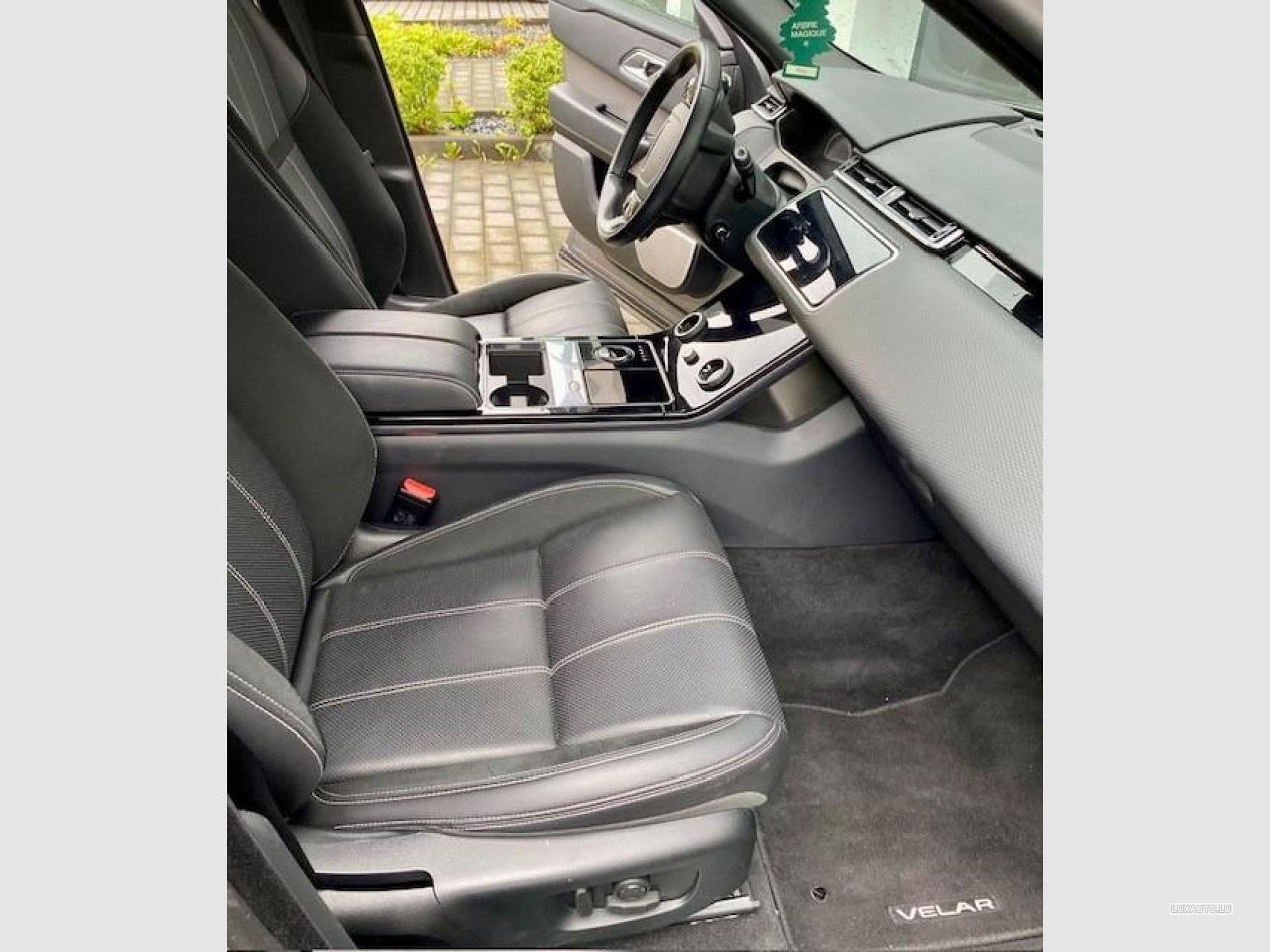 Land-Rover Range Rover Velar R Dynamic SE D275 (2019) - Photo 6