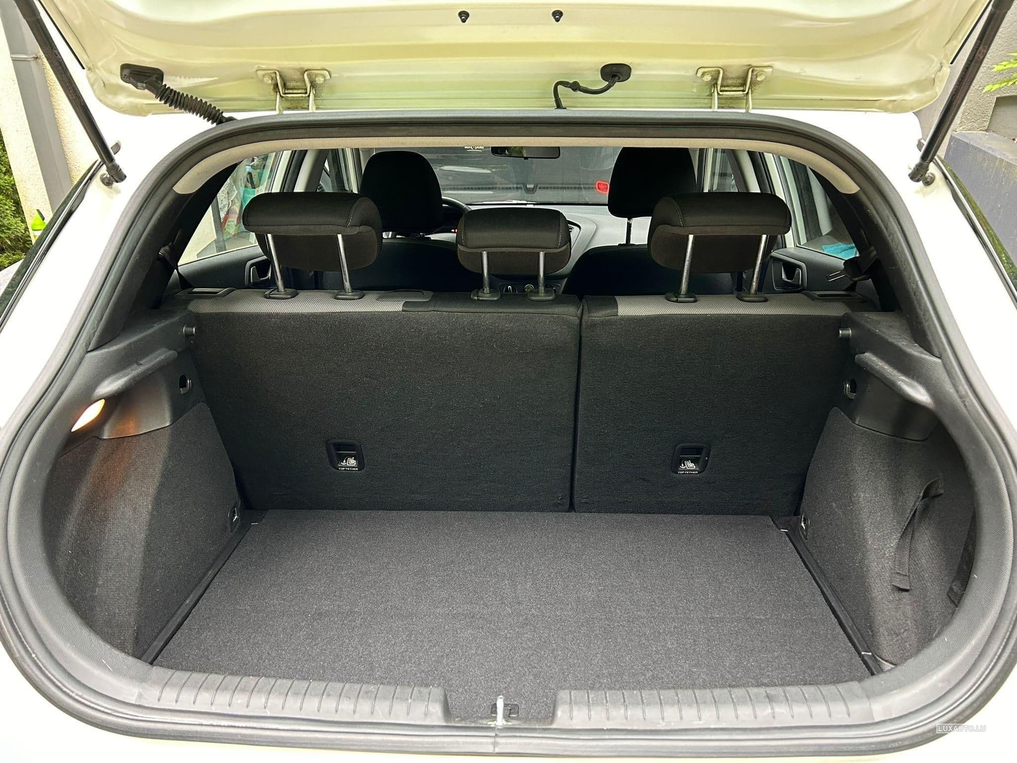 Hyundai i20 (2017) - Photo 6