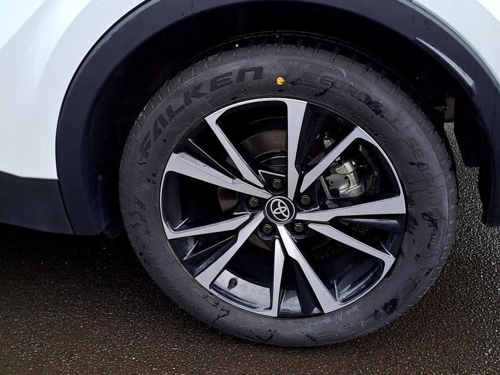 Toyota C-HR Dynamic Plus BI TONE (2024) - Photo 13