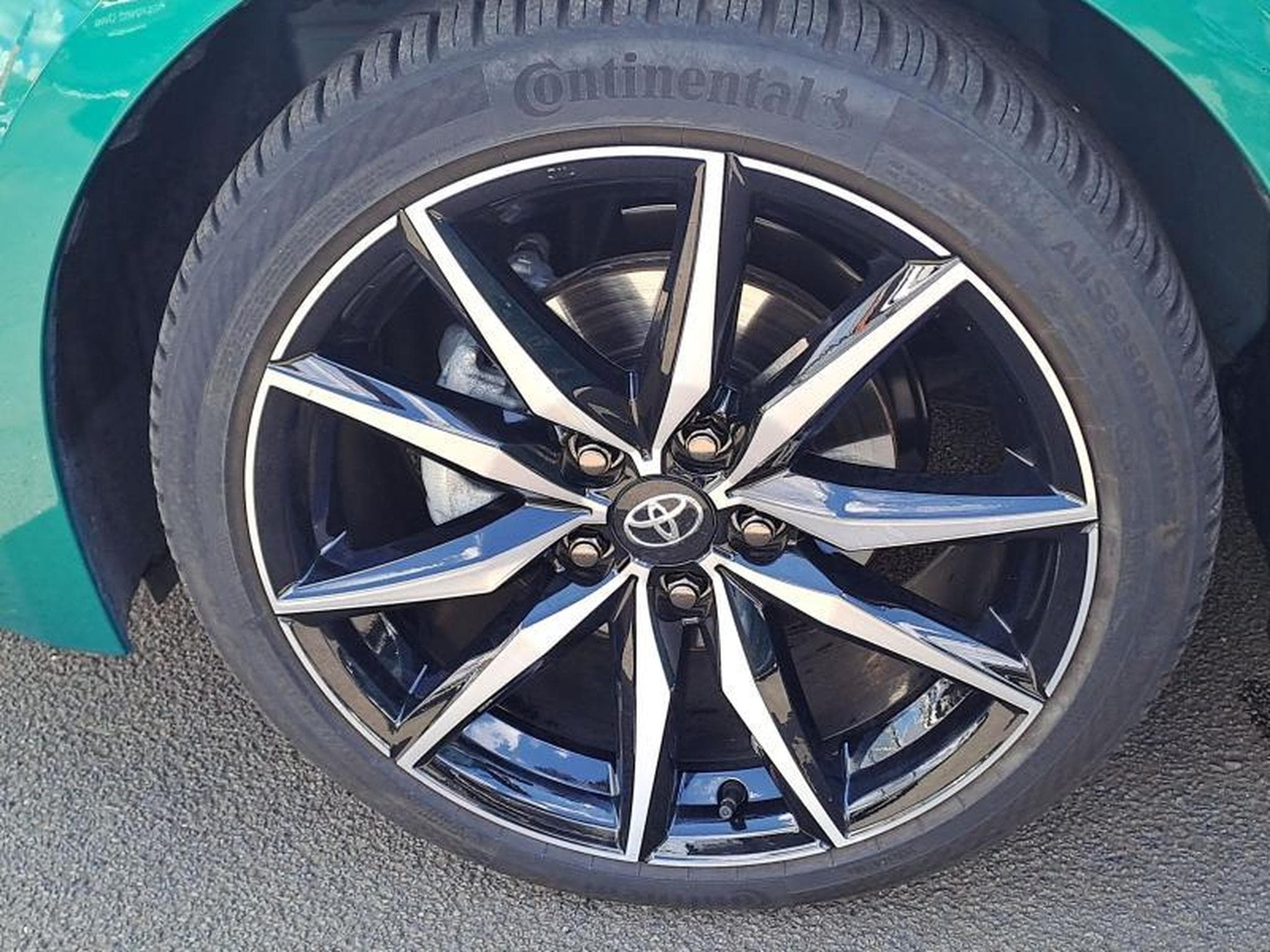 Toyota Corolla GR Sport (2024) - Photo 16