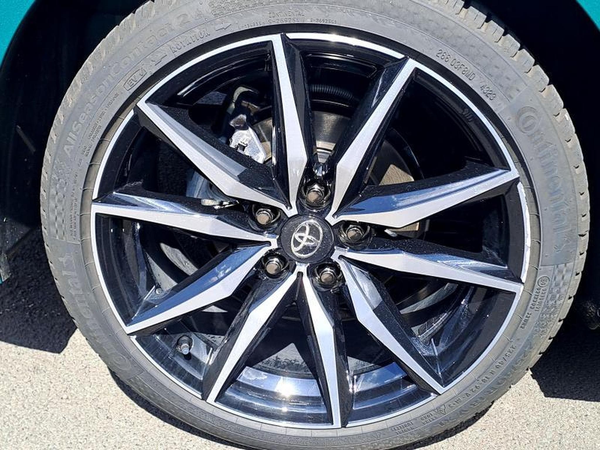 Toyota Corolla GR Sport (2024) - Photo 18