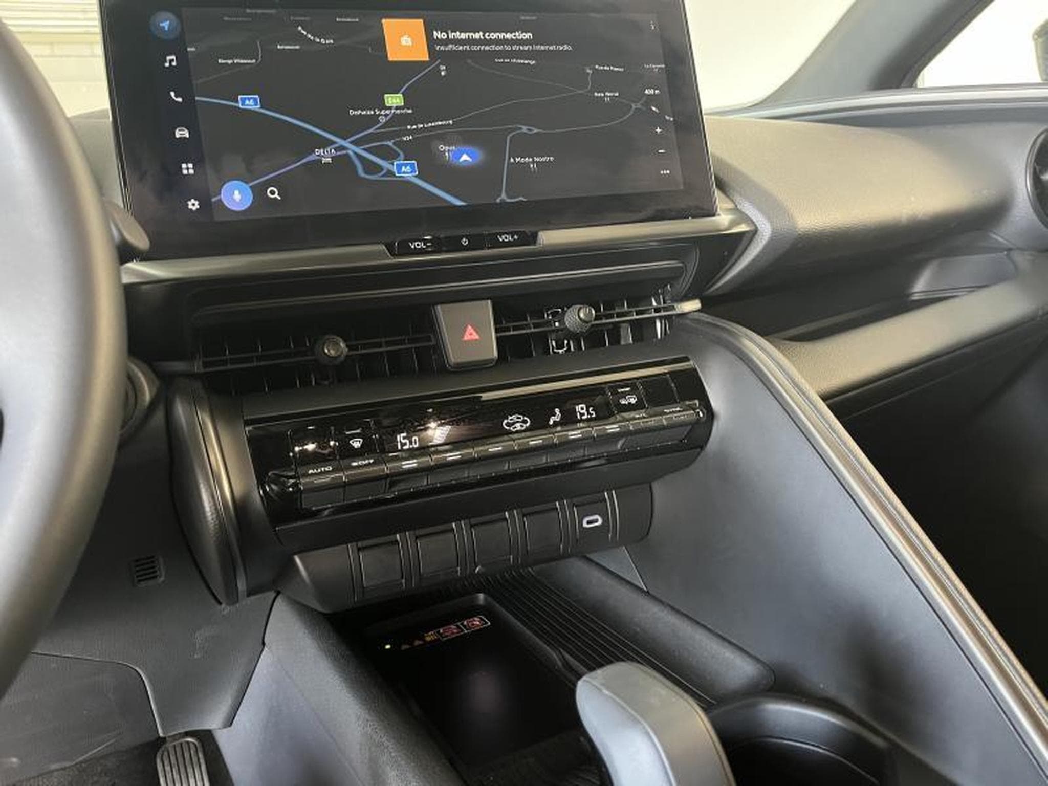 Toyota C-HR Dynamic Plus Mono-Tone (2024) - Photo 11