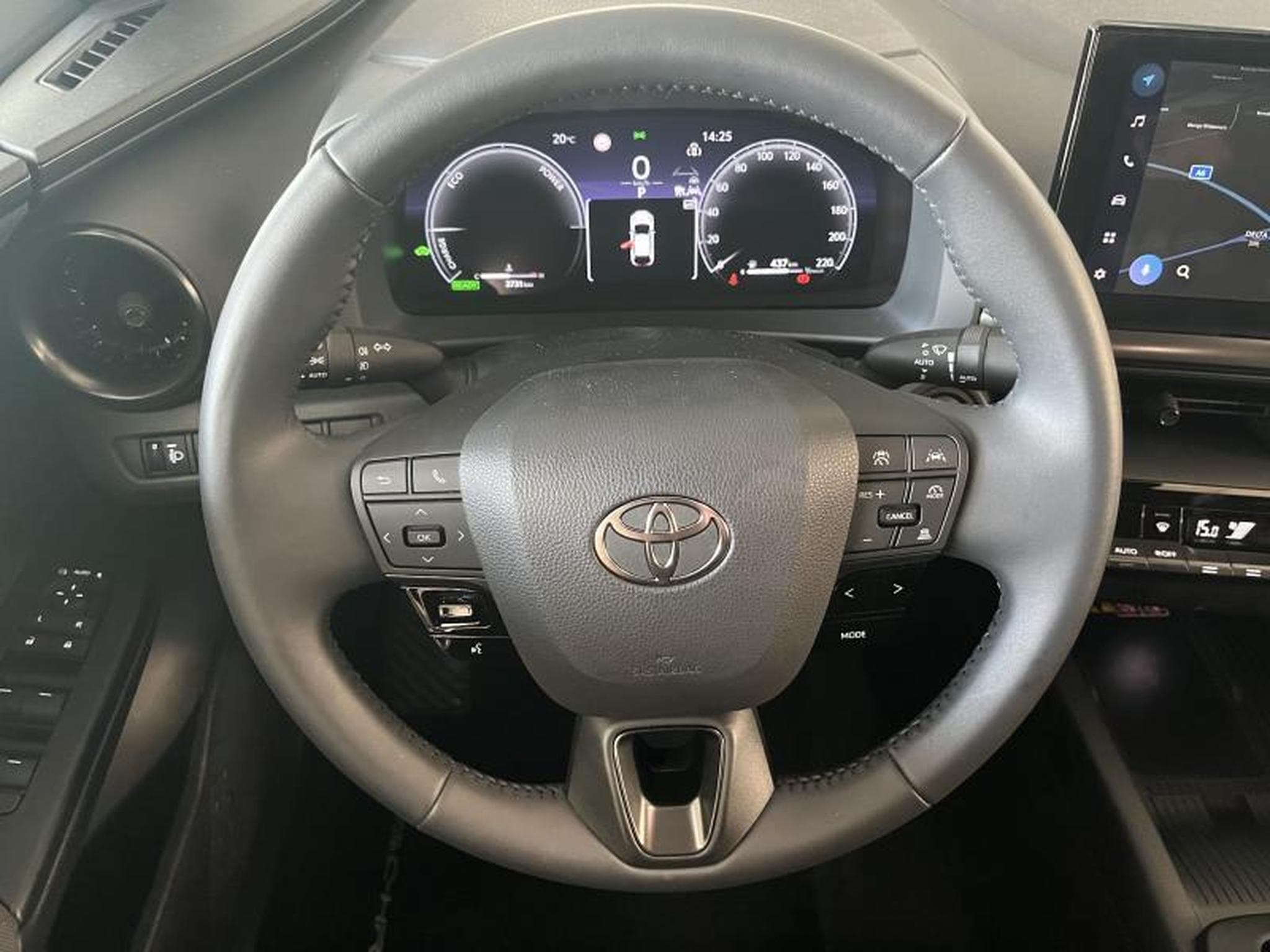Toyota C-HR Dynamic Plus Mono-Tone (2024) - Photo 14