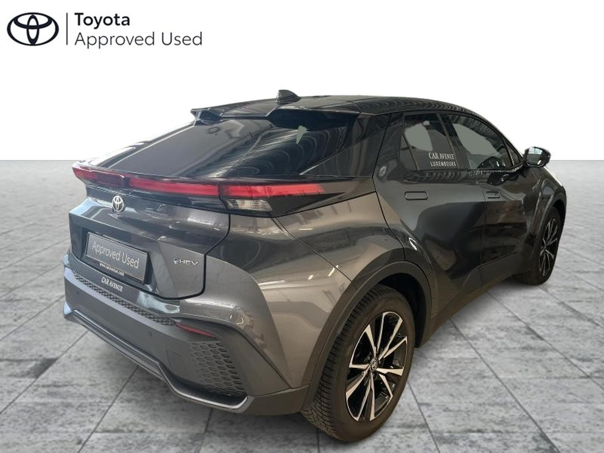 Toyota C-HR Dynamic Plus Mono-Tone (2024) - Photo 2