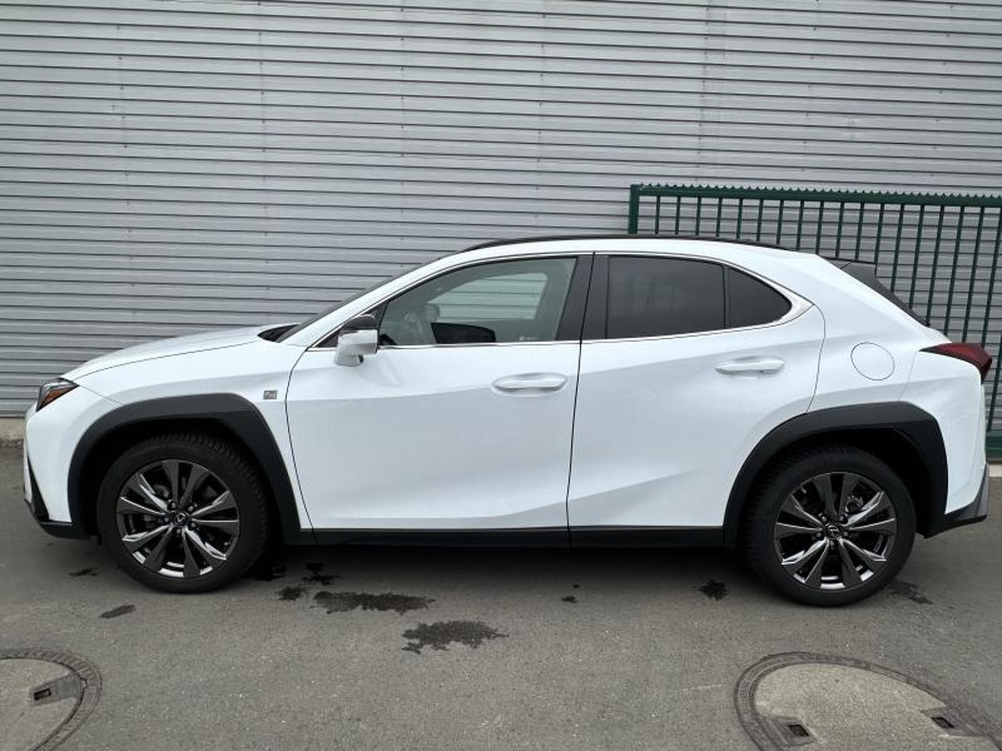 Lexus UX F SPORT Design (2023) - Photo 21