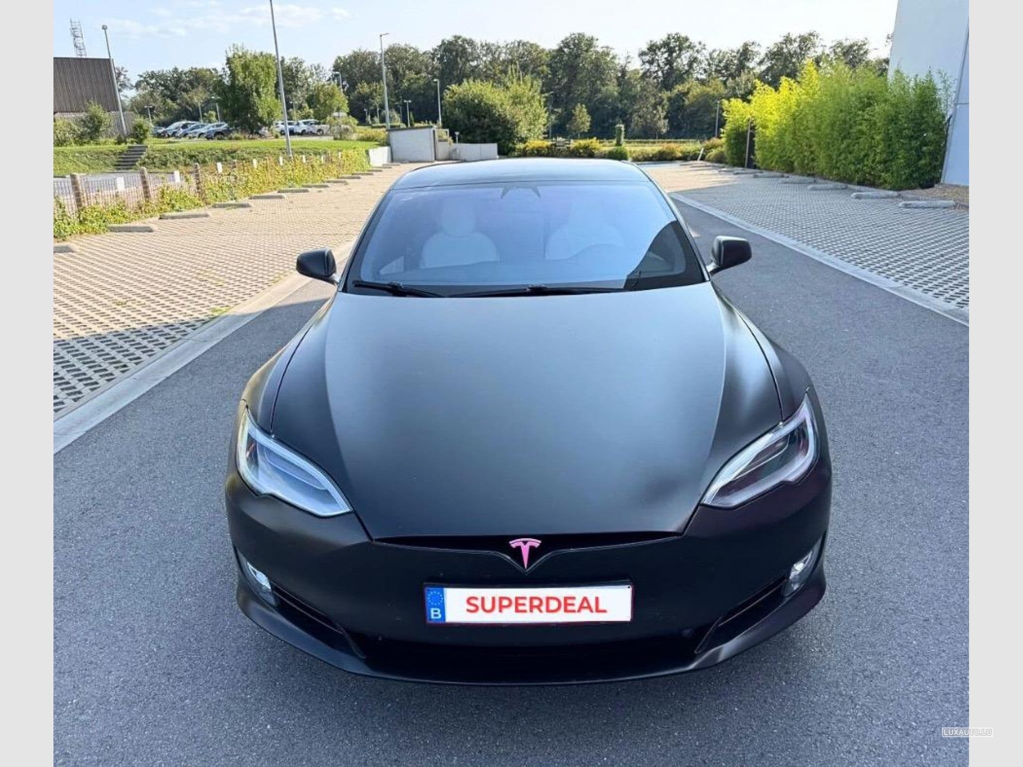 Tesla Model X (2019) - Photo 2