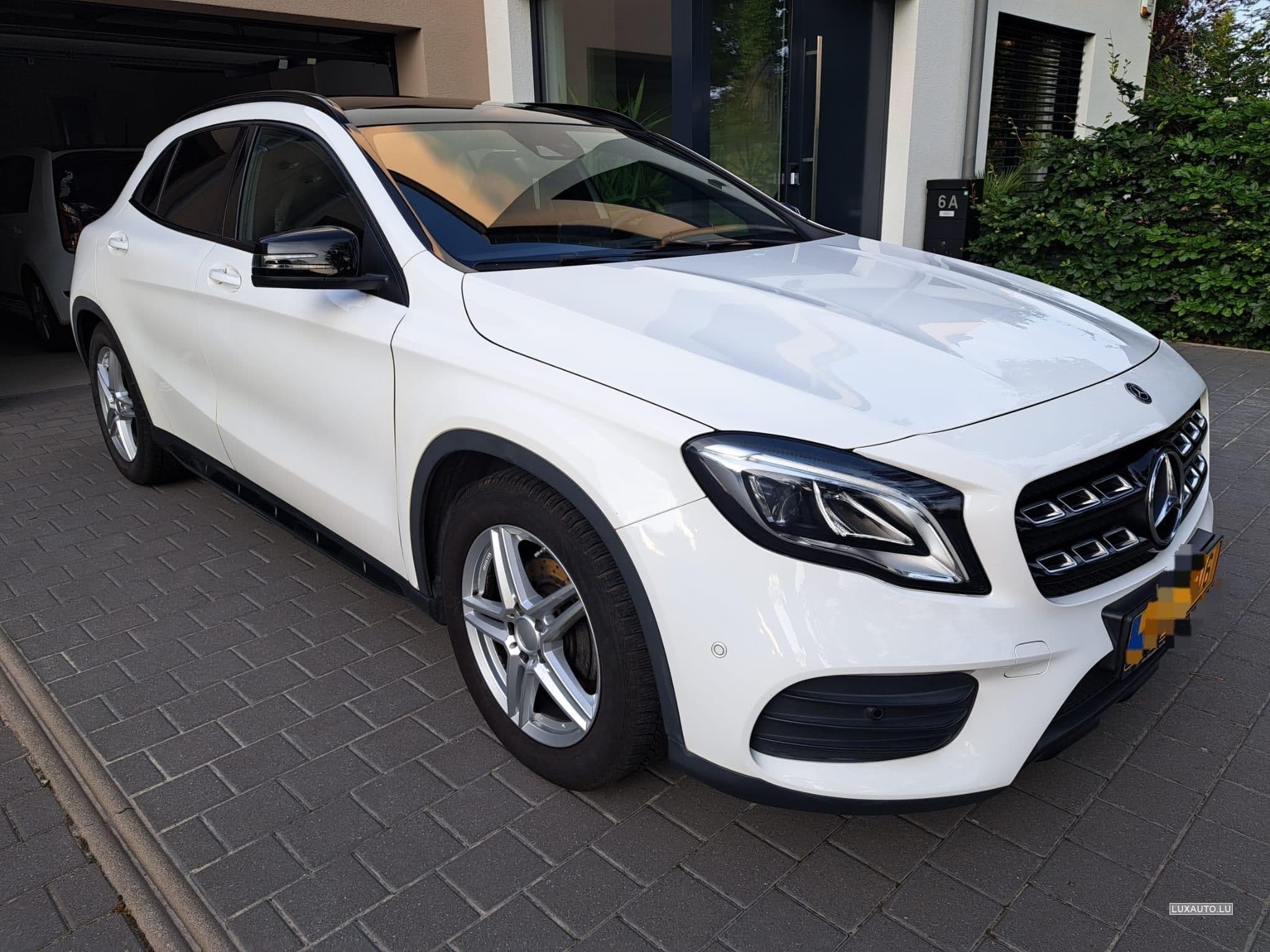 Mercedes GLA 180 AMG Line / night edition (2018) - Photo 1