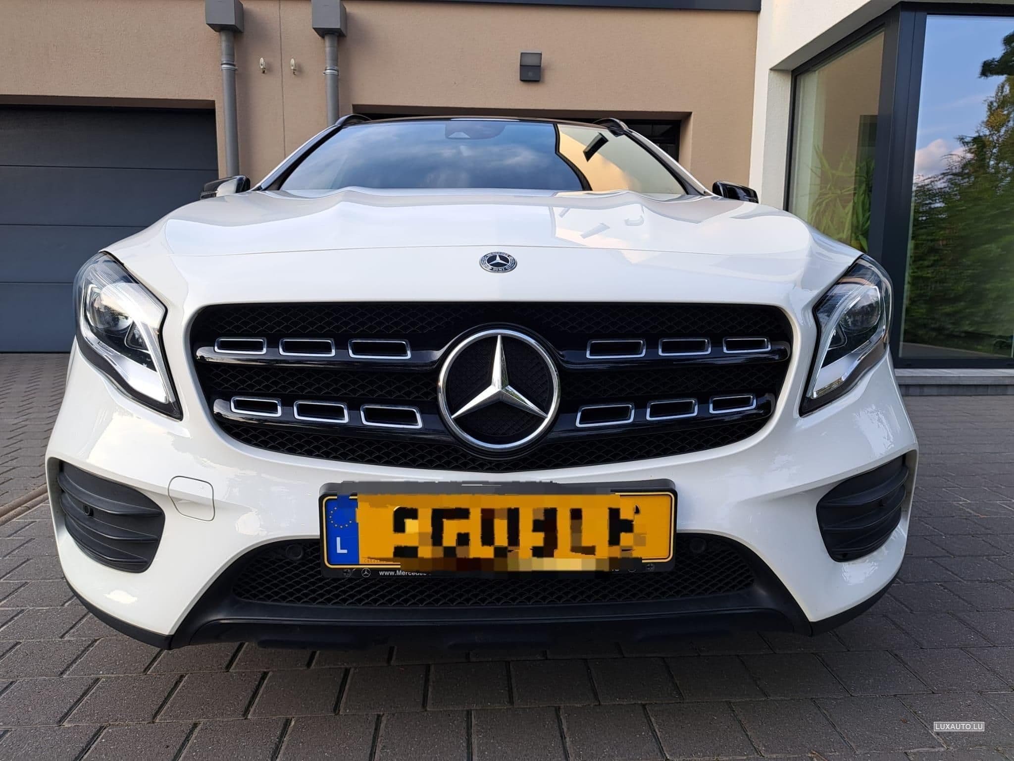 Mercedes GLA 180 AMG Line / night edition (2018) - Photo 6