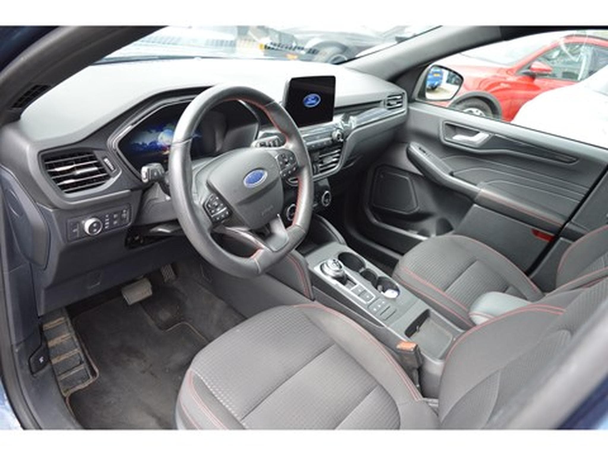 Ford Kuga ST-Line 2.5i FHEV 190ch/ HF45 Auto GAR 08/2026 (2021) - Photo 5