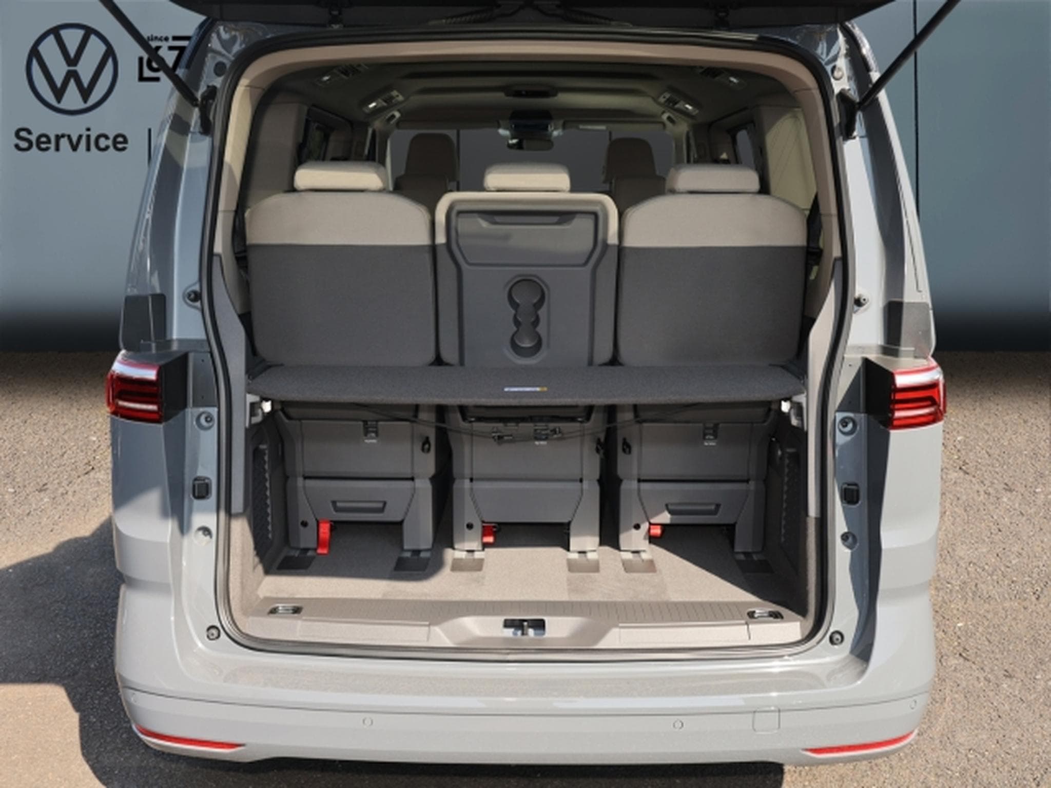 VW T7 Edition 1.5 TSI 7-Sitzer Navi SITZHZG LED Touchscreen ACC MF (2025) - Photo 5