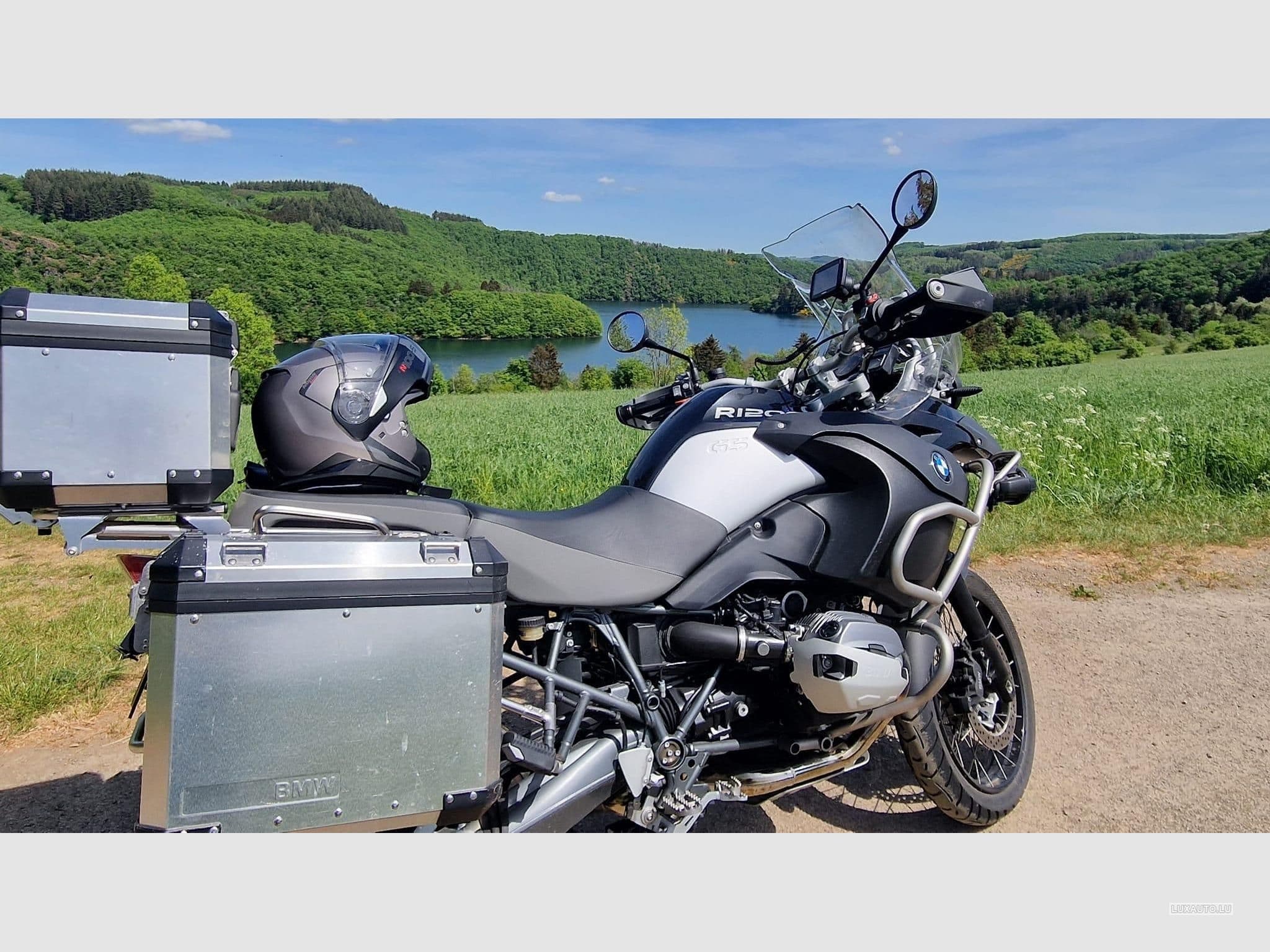 BMW R Triple Black (2012) - Photo 1