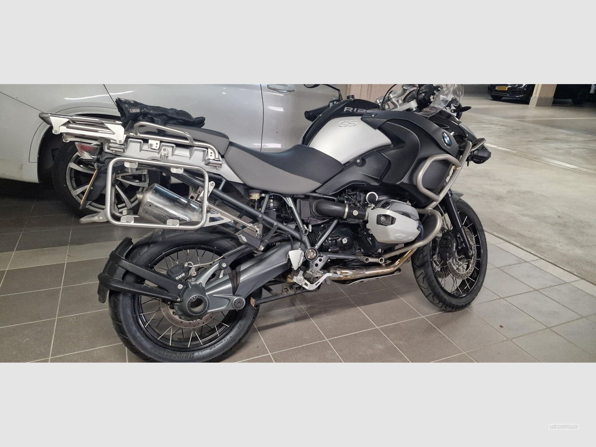 BMW R Triple Black (2012) - Photo 3