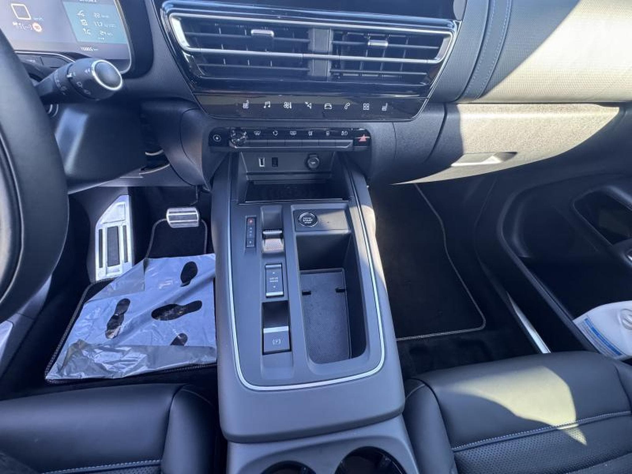 Citroen C5 Shine (2023) - Photo 18