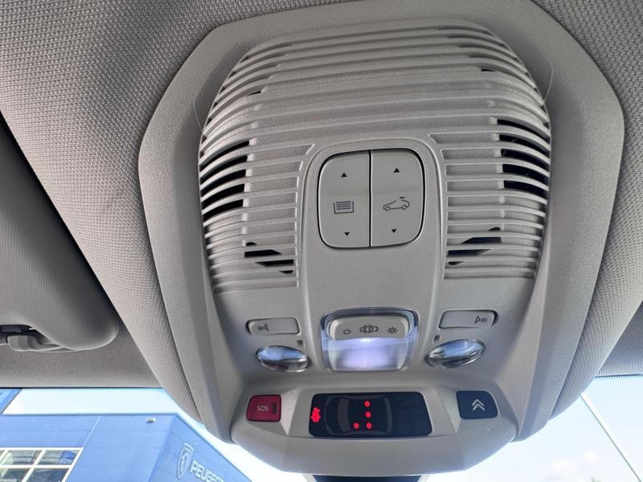 Citroen C5 Shine (2023) - Photo 22