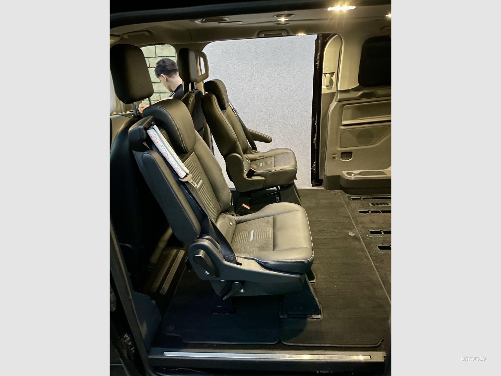Ford Tourneo Custom (2021) - Photo 9