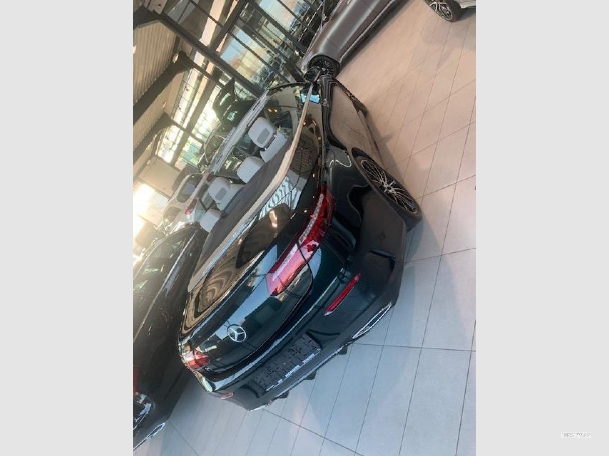 Mercedes E 220 AMG Line (2021) - Photo 3