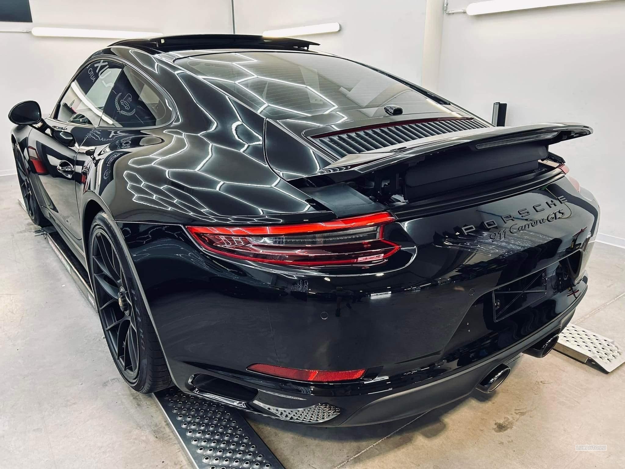 Porsche 911 Carrera 2 GTS 991.2 450ch (2017) - Photo 2
