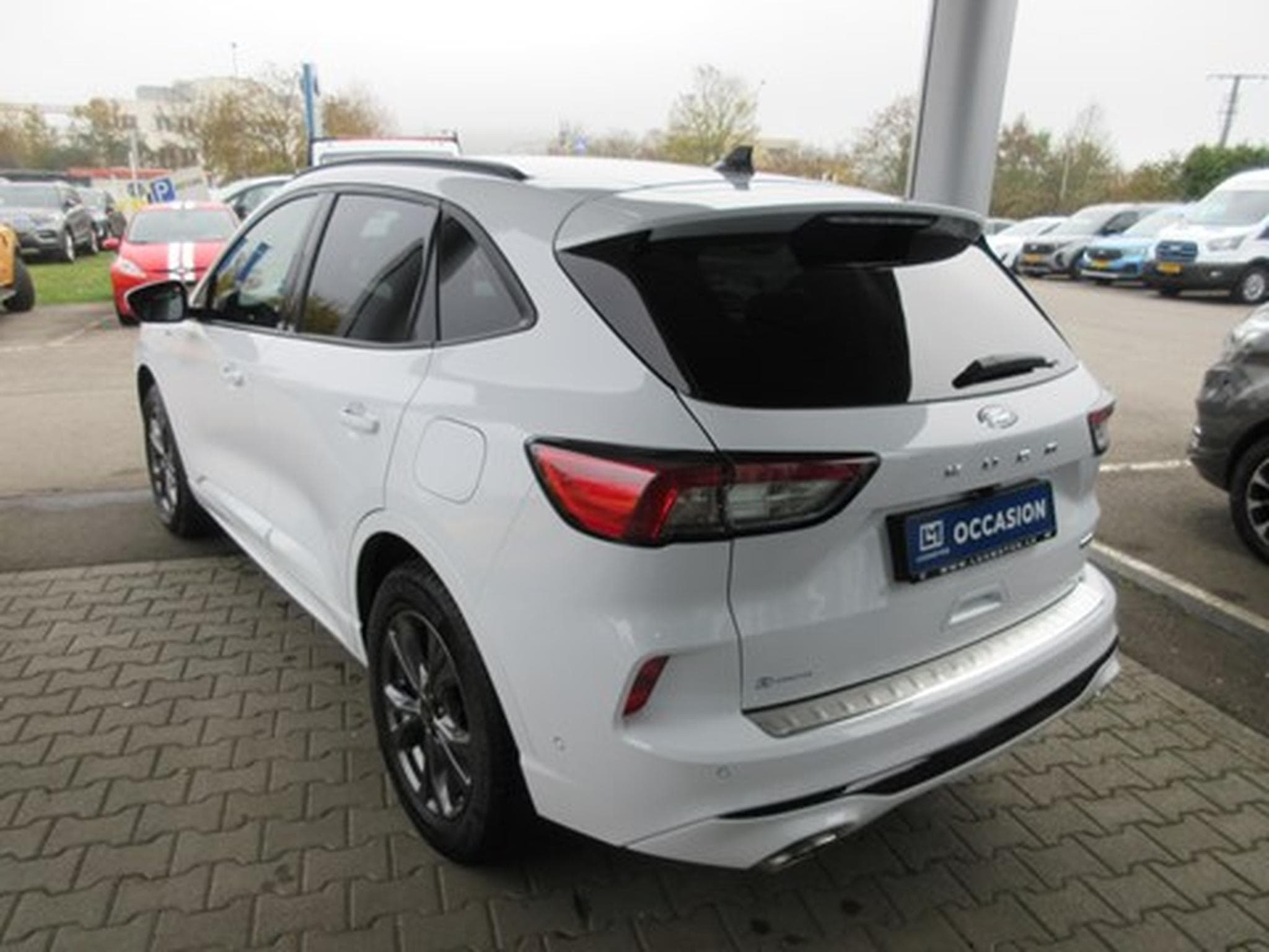 Ford Kuga ST-Line X 2.5i FHEV 190ch/140kW - HF45 Auto AWD (2022) - Photo 3