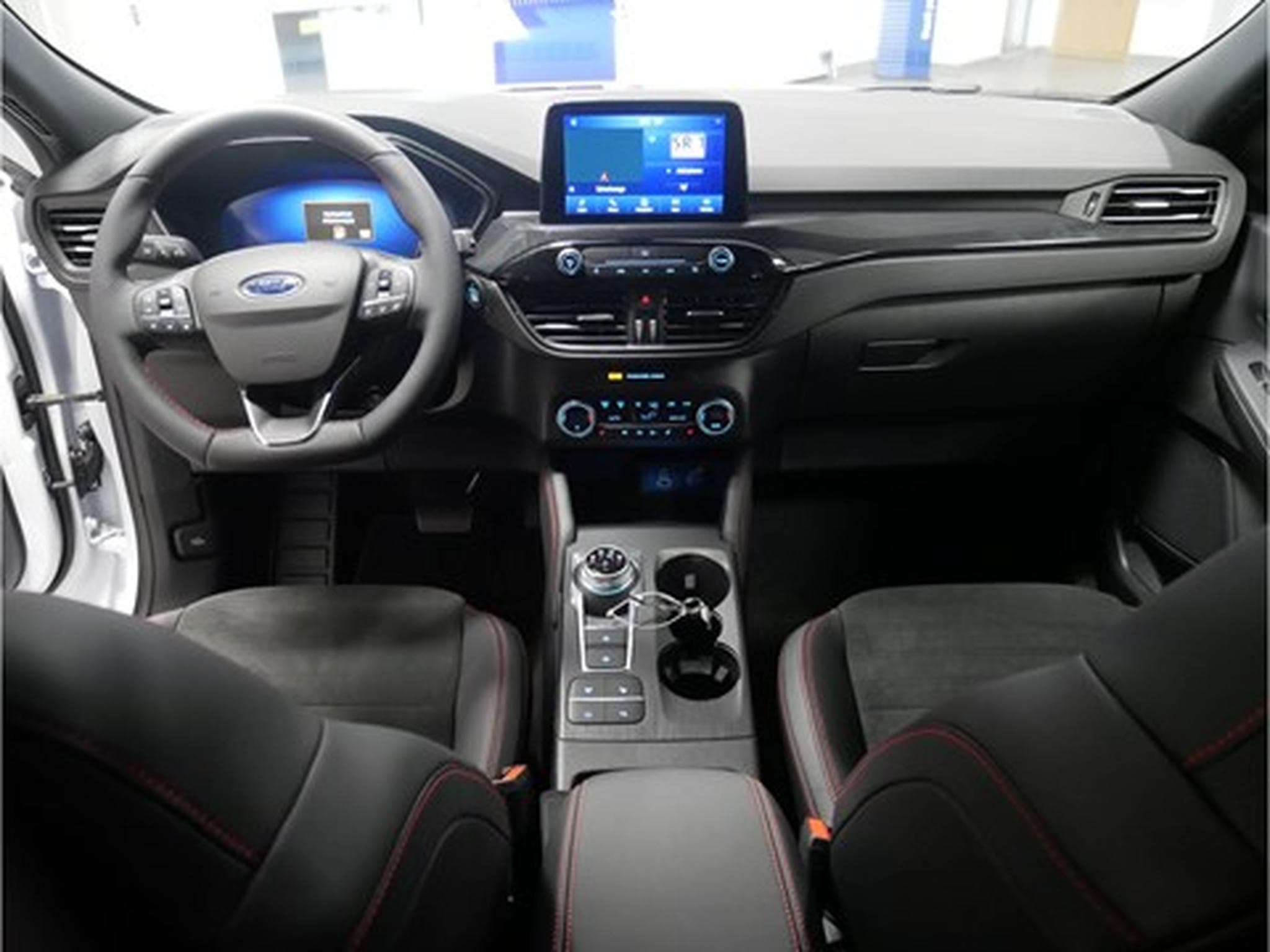 Ford Kuga ST-Line X 2.5i FHEV 190ch/140kW - HF45 Auto AWD (2022) - Photo 4