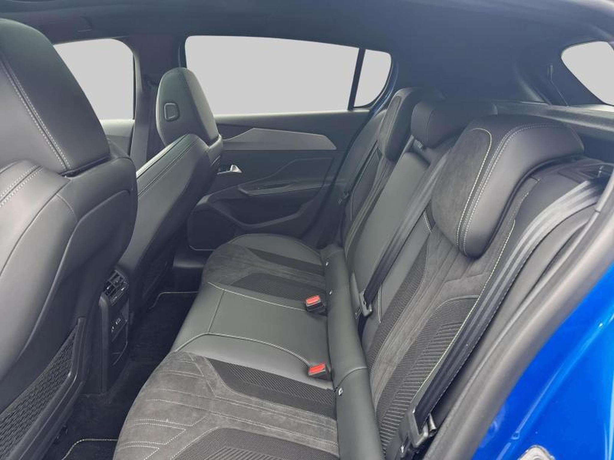 Peugeot 308 III GT (2021) - Photo 12