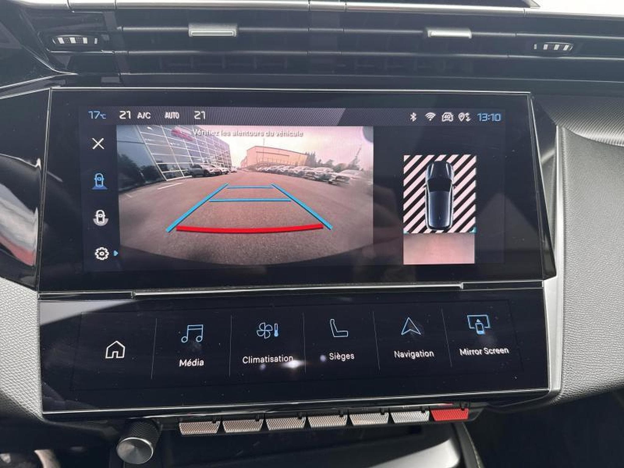 Peugeot 308 III GT (2021) - Photo 17