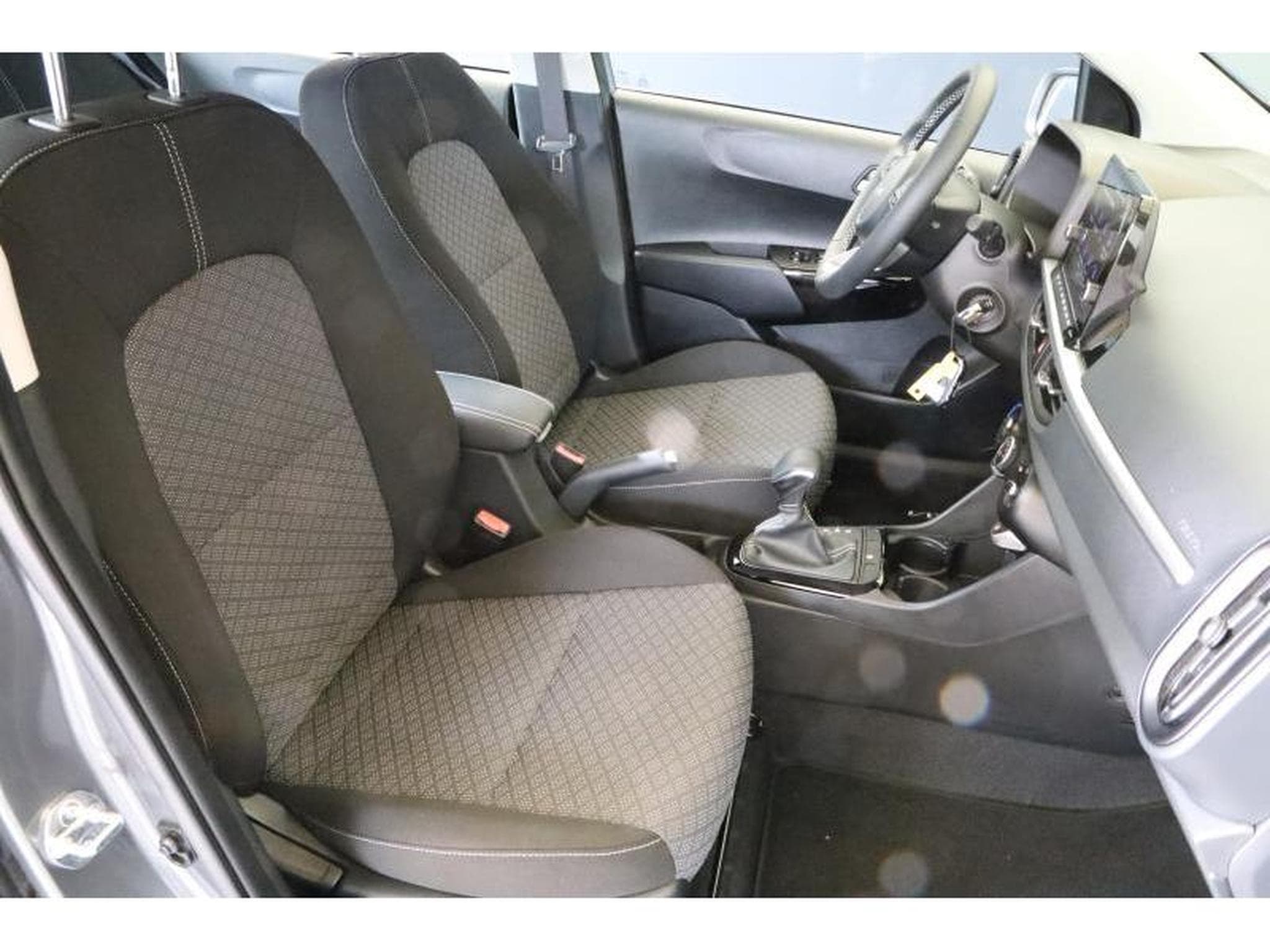 Kia Picanto Pulse (2024) - Photo 11