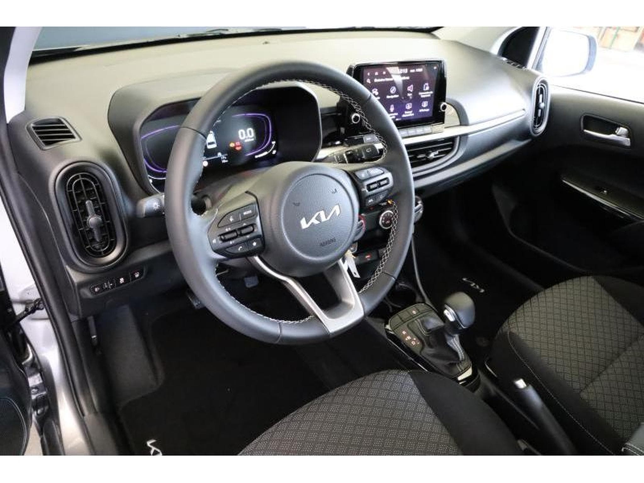 Kia Picanto Pulse (2024) - Photo 15