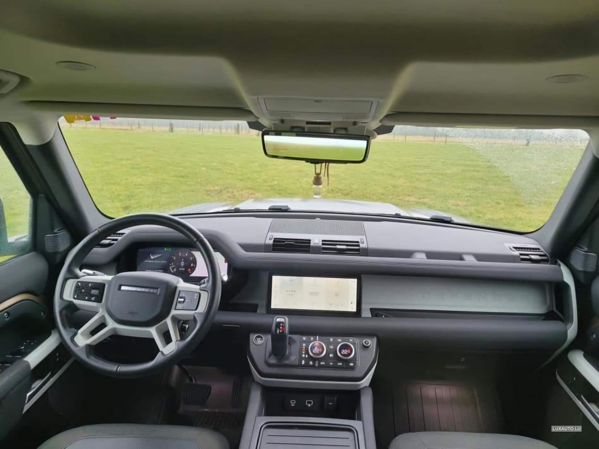 Land-Rover Defender SE P110 P300 (2020) - Photo 5