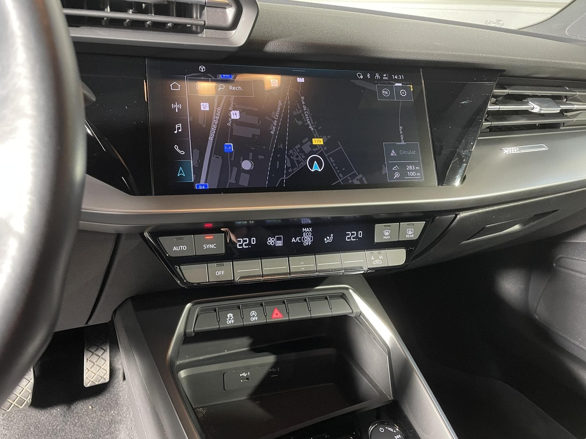 Audi A3 SPORTBACK 35 TDI 150 S-TRONIC BUSINESS GPS (2020) - Photo 4