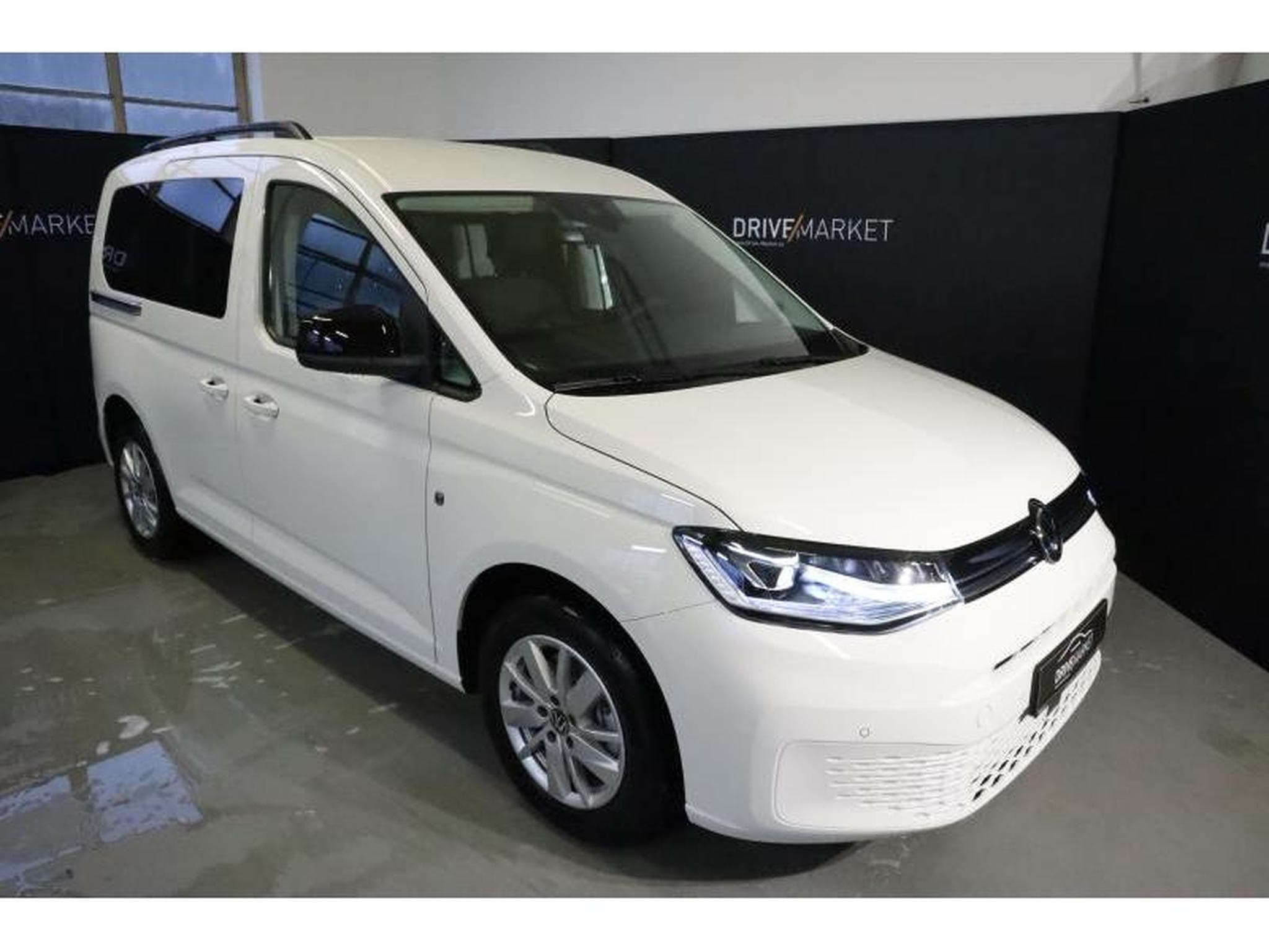 VW Caddy Life (2024) - Photo 1