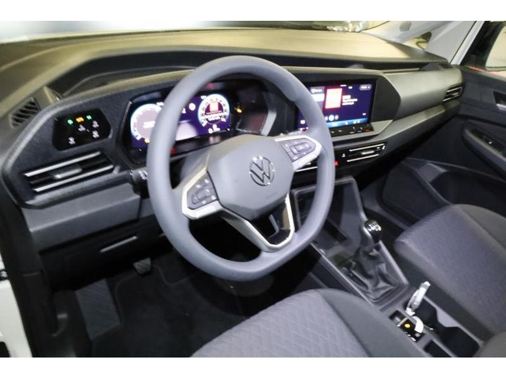 VW Caddy Life (2024) - Photo 2