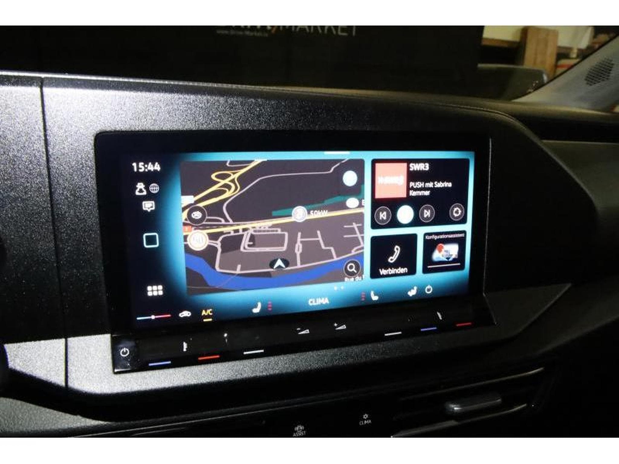 VW Caddy Life (2024) - Photo 5