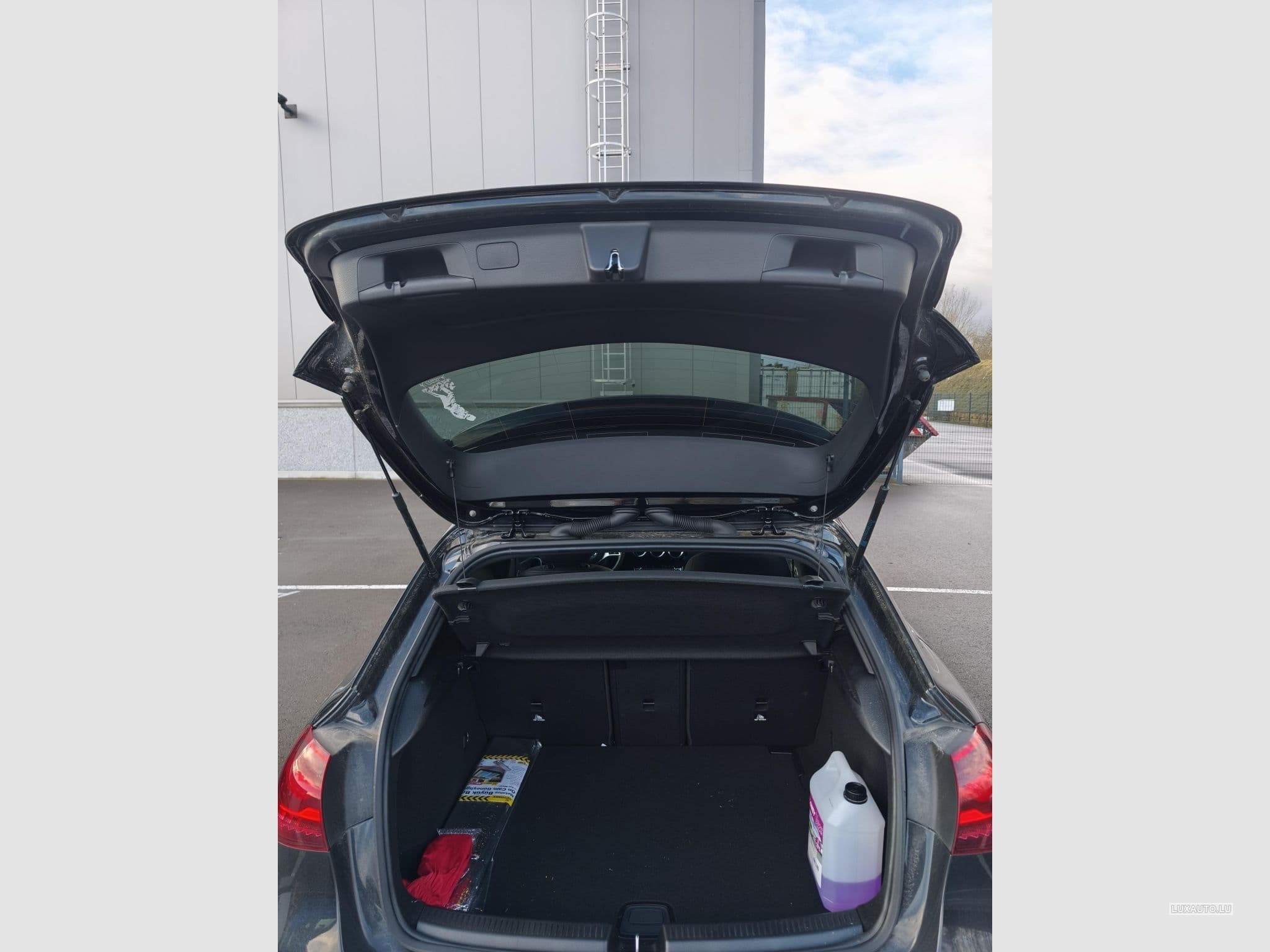 Mercedes A 180 (2023) - Photo 6