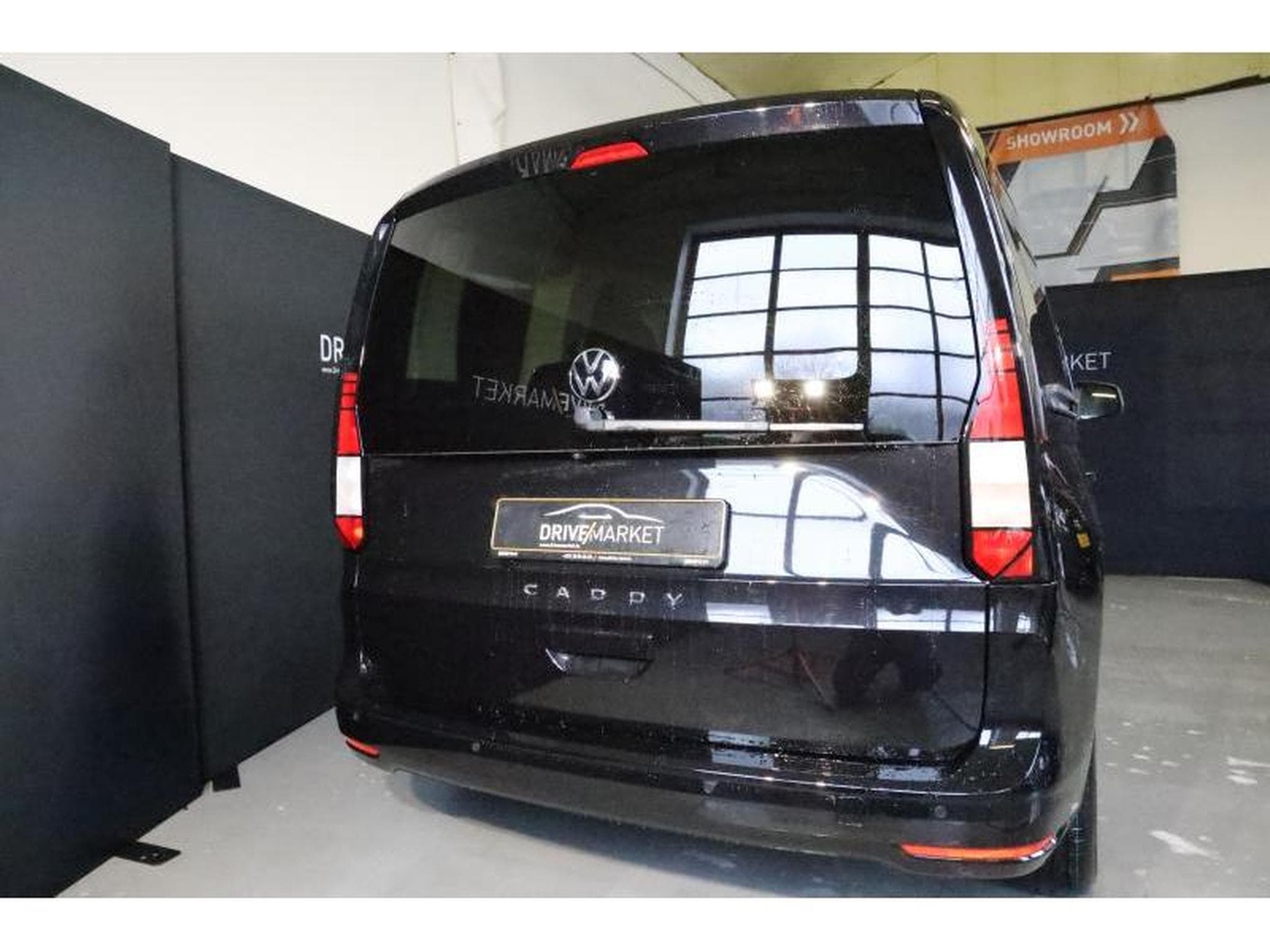 VW Caddy V Life (2024) - Photo 15
