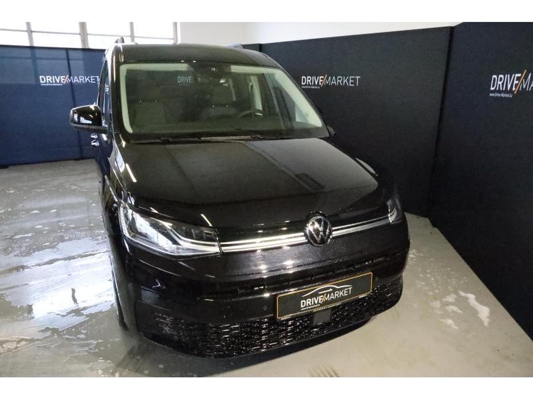 VW Caddy V Life (2024) - Photo 19