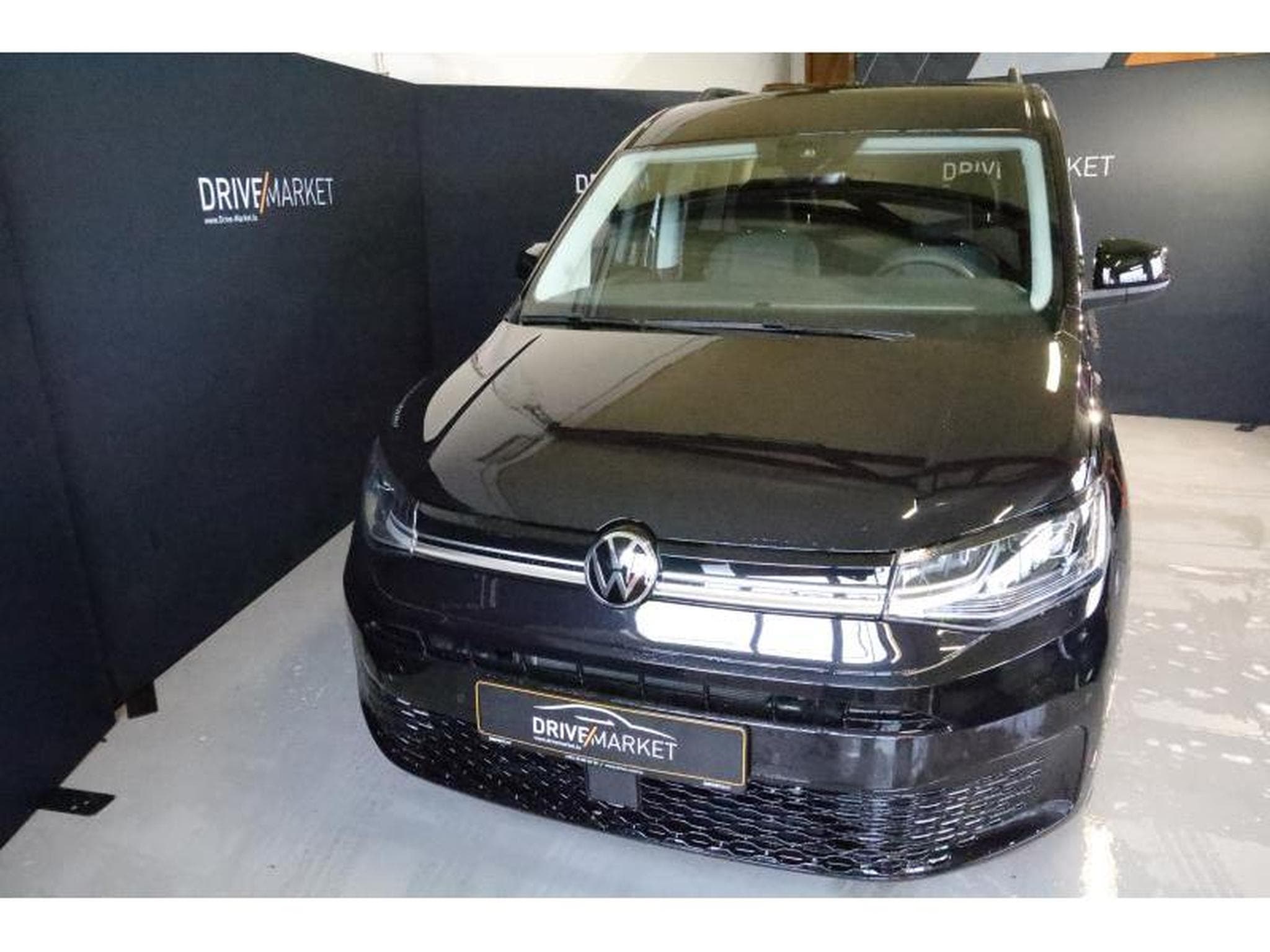 VW Caddy V Life (2024) - Photo 23