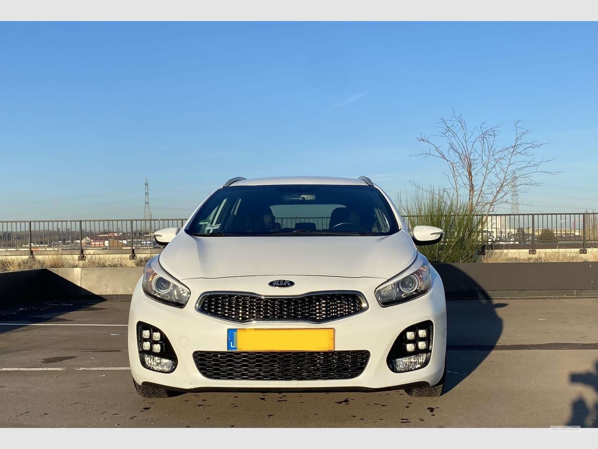 Kia Ceed Sw (2017) - Photo 2