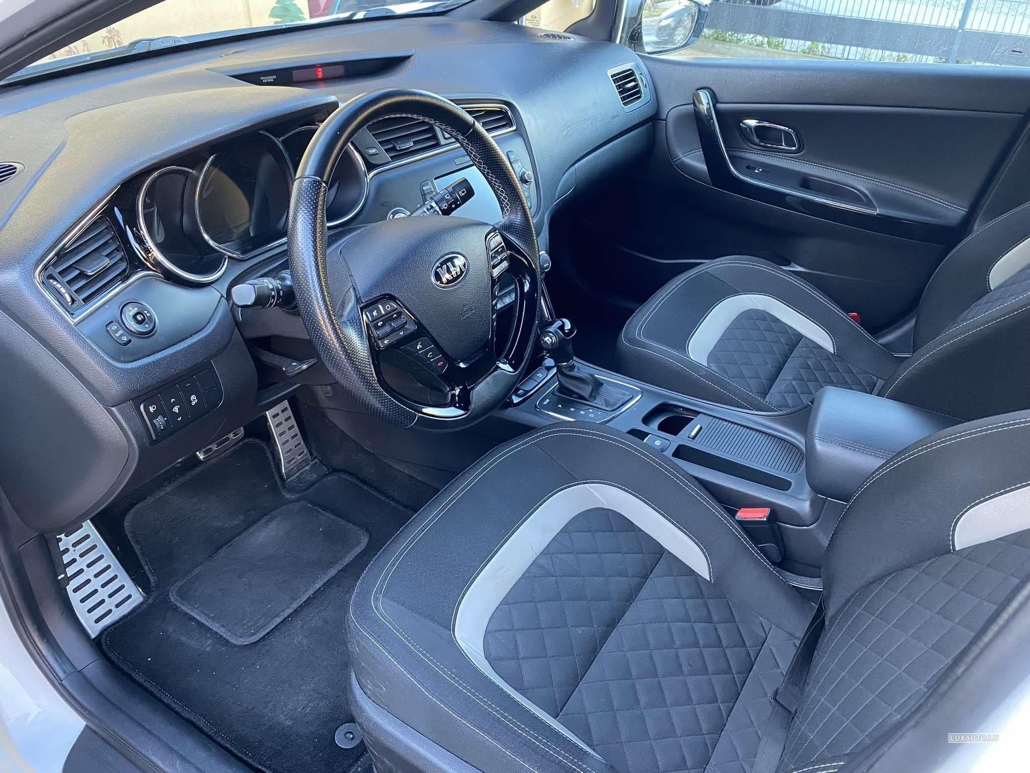 Kia Ceed Sw (2017) - Photo 9